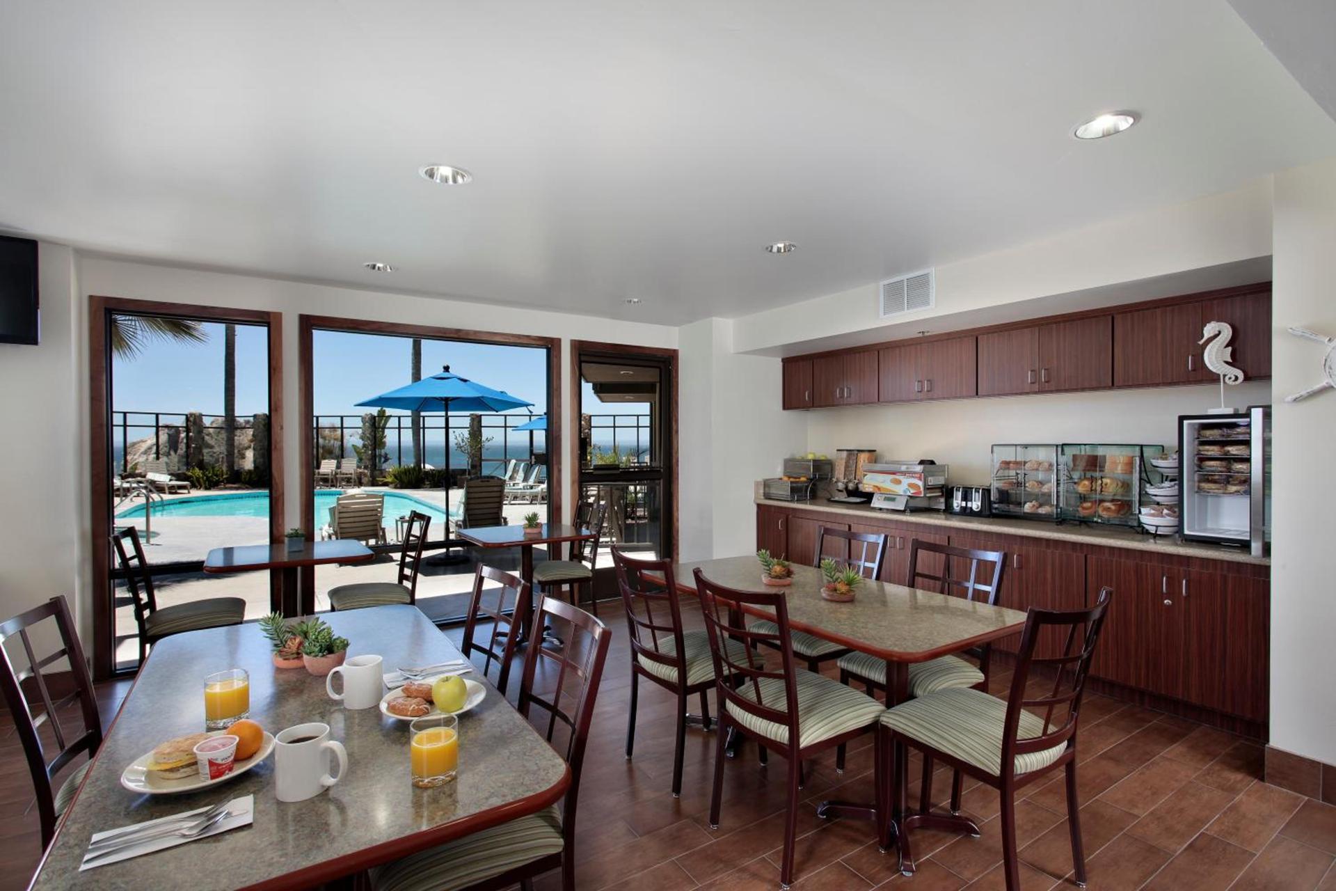 Inn at the Cove photo 18
