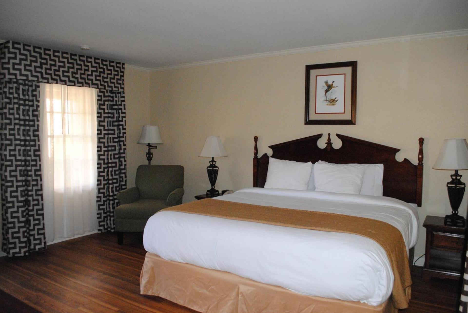 Merry Acres Inn photo 13