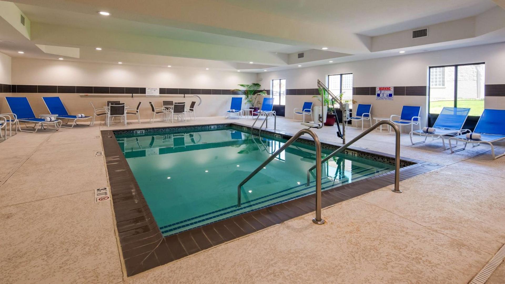 Best Western Plus Ardmore Inn & Suites photo 4