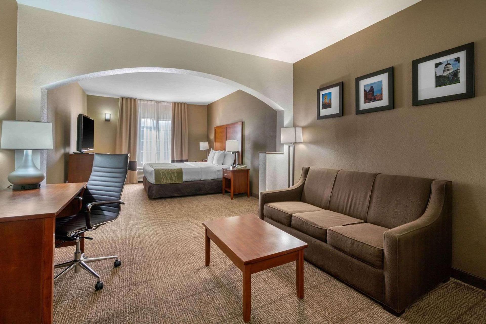 Comfort Inn & Suites Sacramento - University Area photo 43