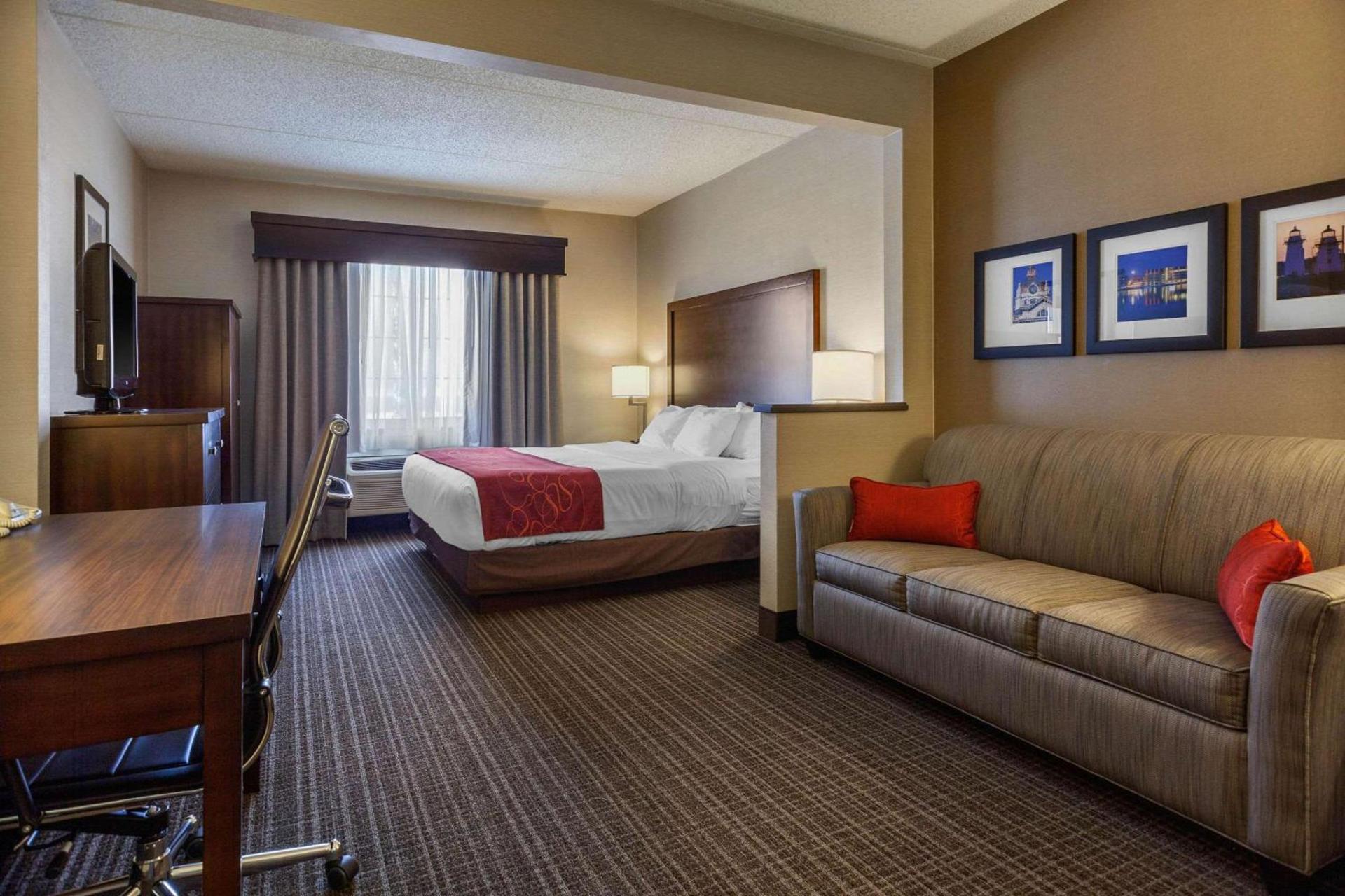 Comfort Suites Green Bay West photo 21