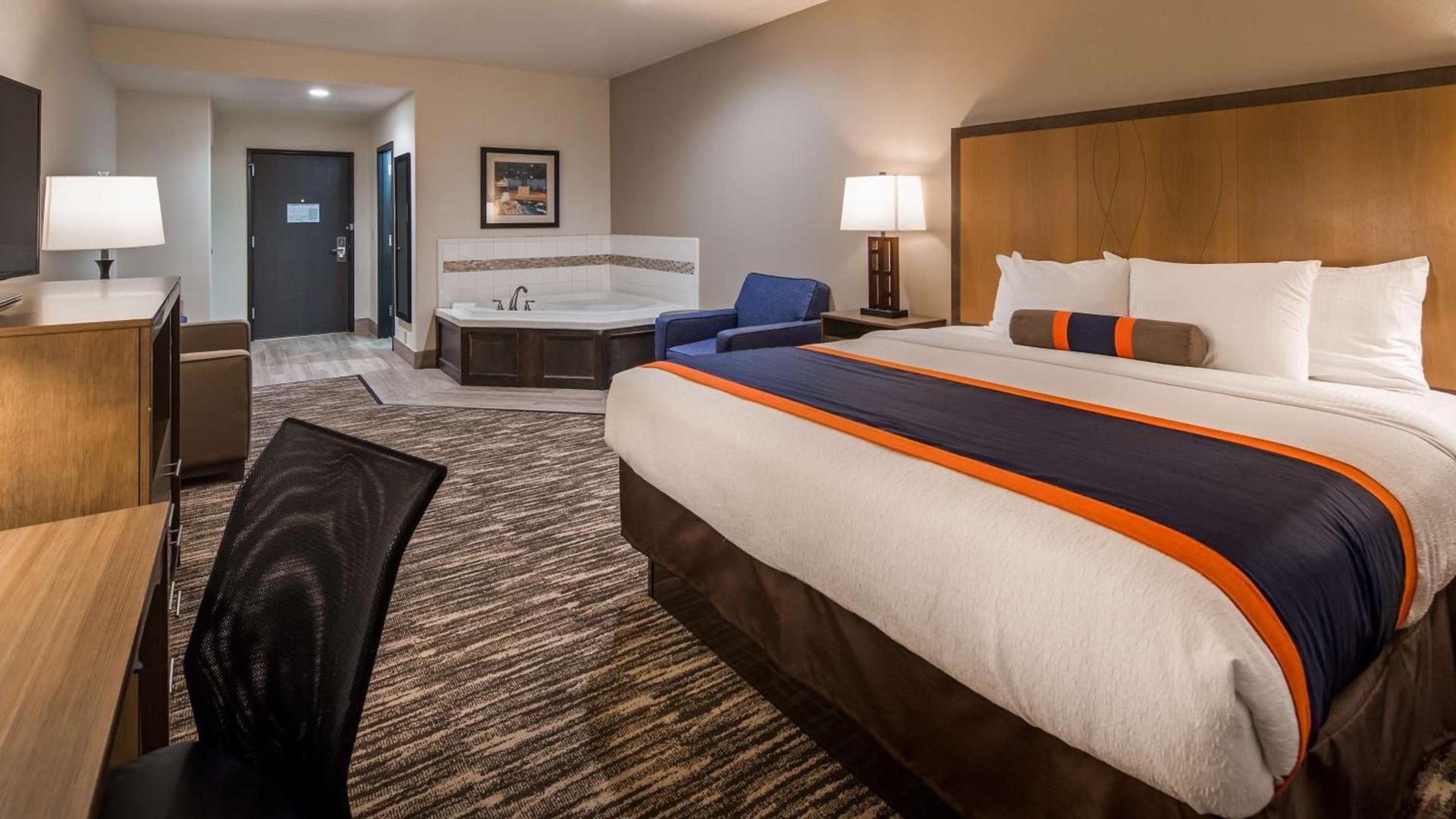 Best Western Plus Ardmore Inn & Suites photo 3