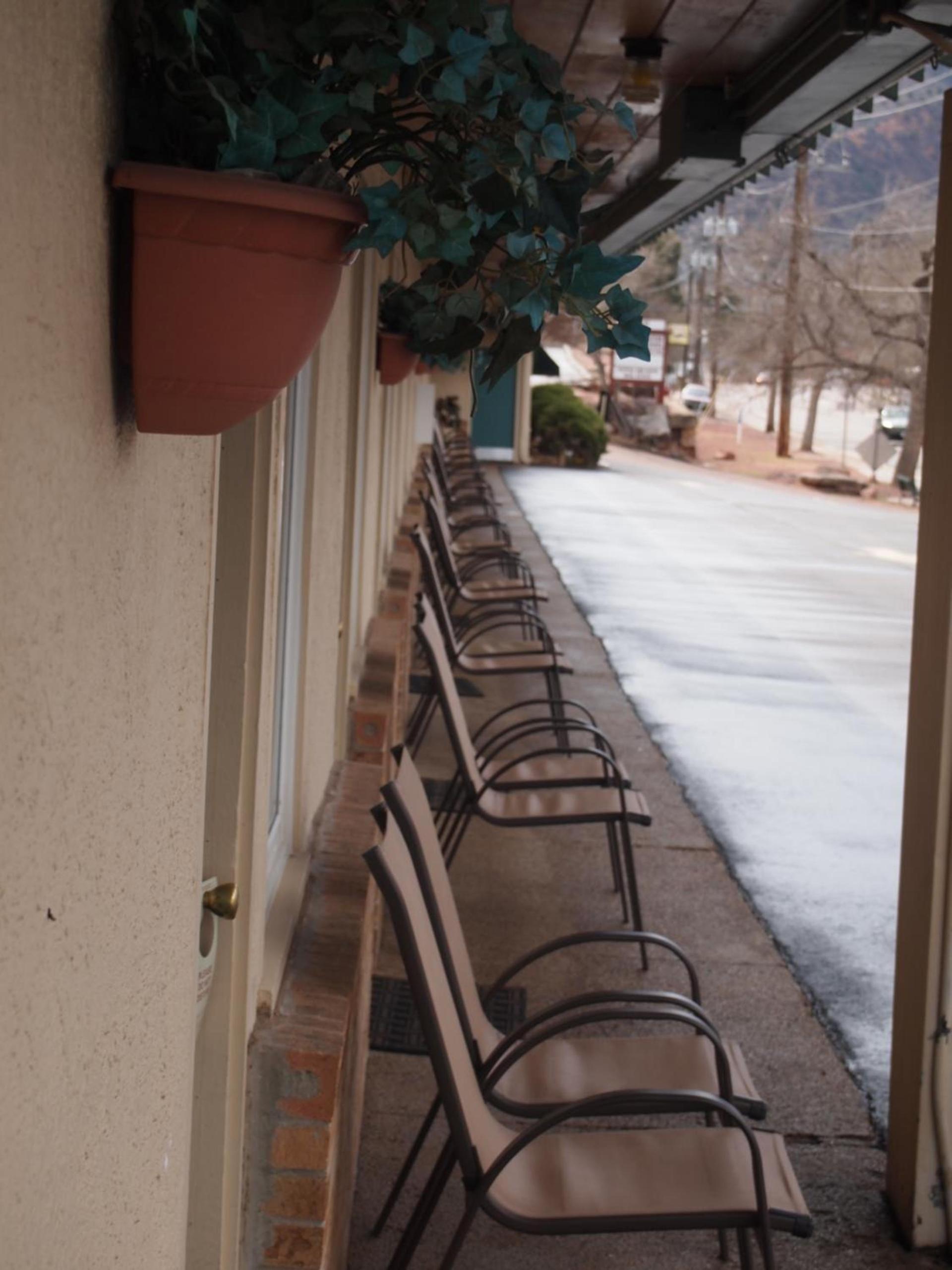Eagle Motel photo 7