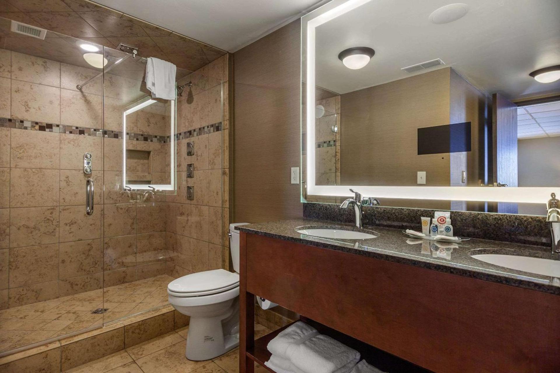 Comfort Suites Green Bay West photo 18