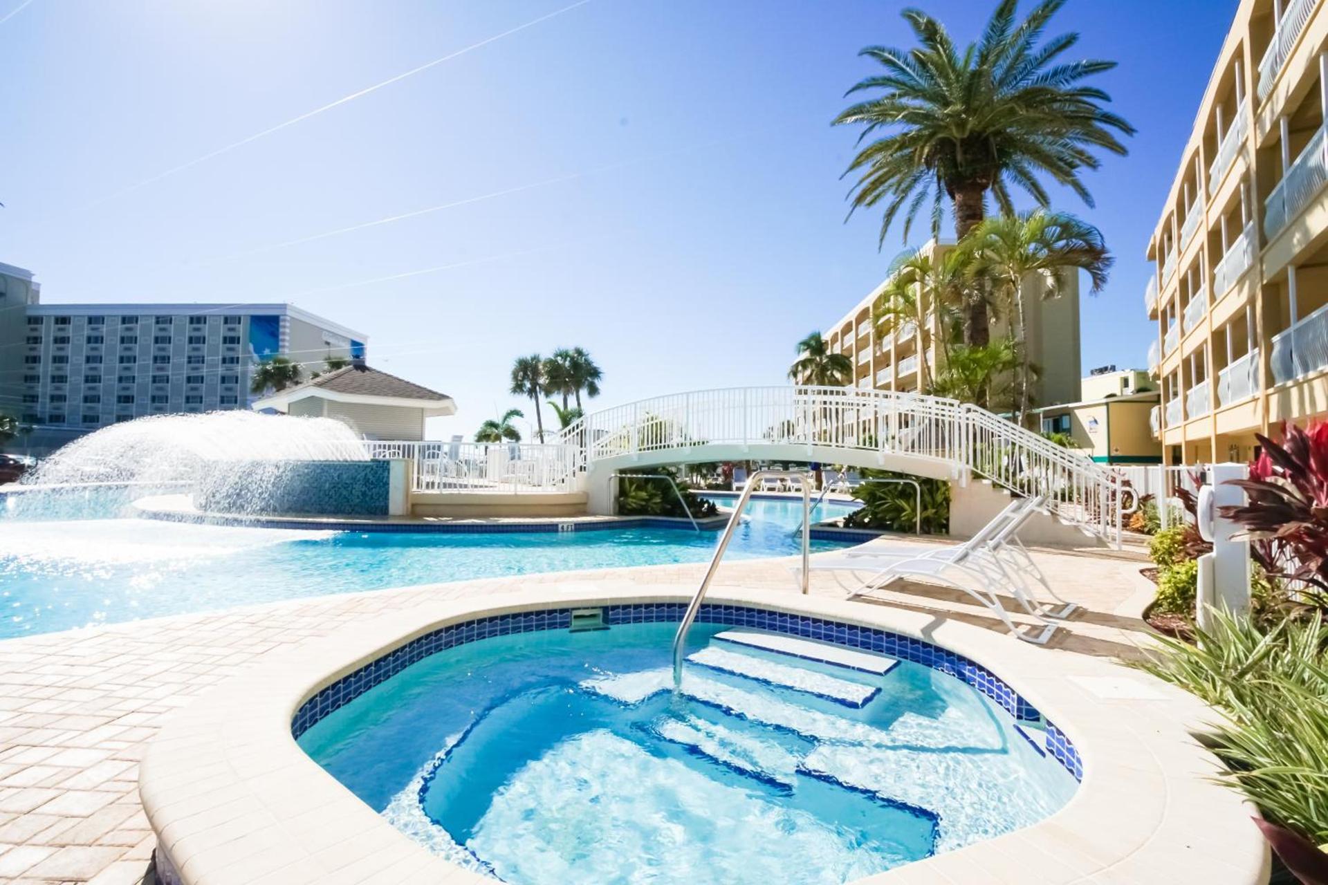 Coral Reef Resort photo 2