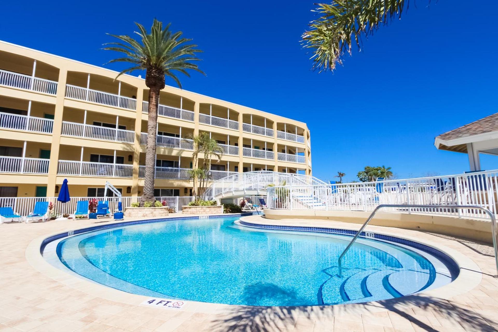 Coral Reef Resort photo 6