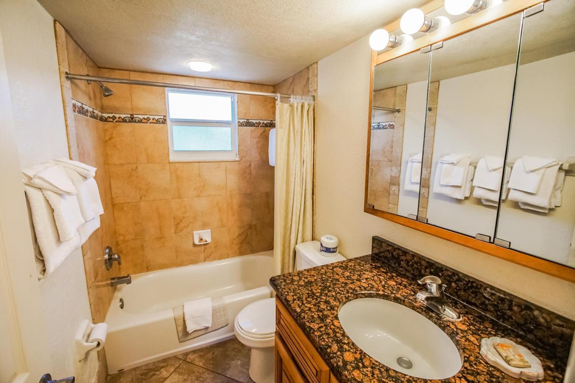 Coral Reef Resort photo 23
