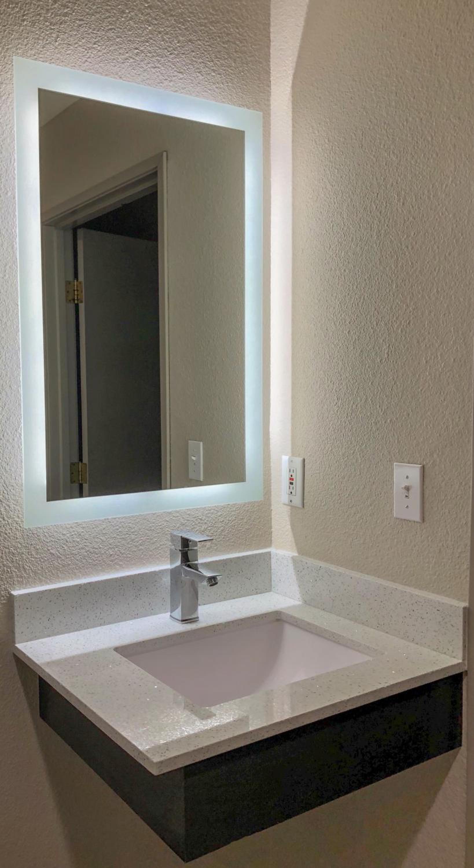 La Quinta Inn & Suites by Wyndham Las Vegas Nellis photo 59