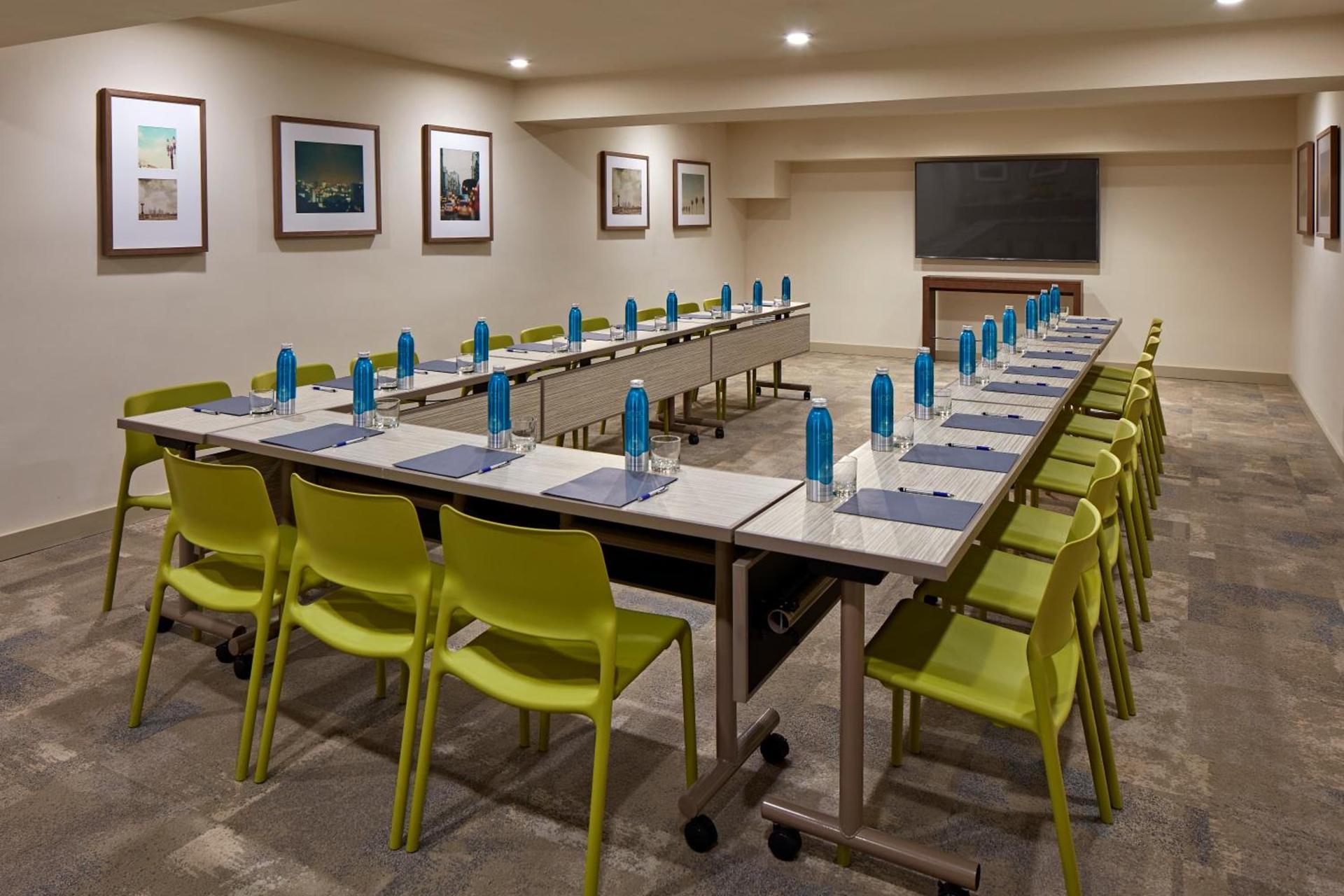 The Anza-a Calabasas Hotel photo 21
