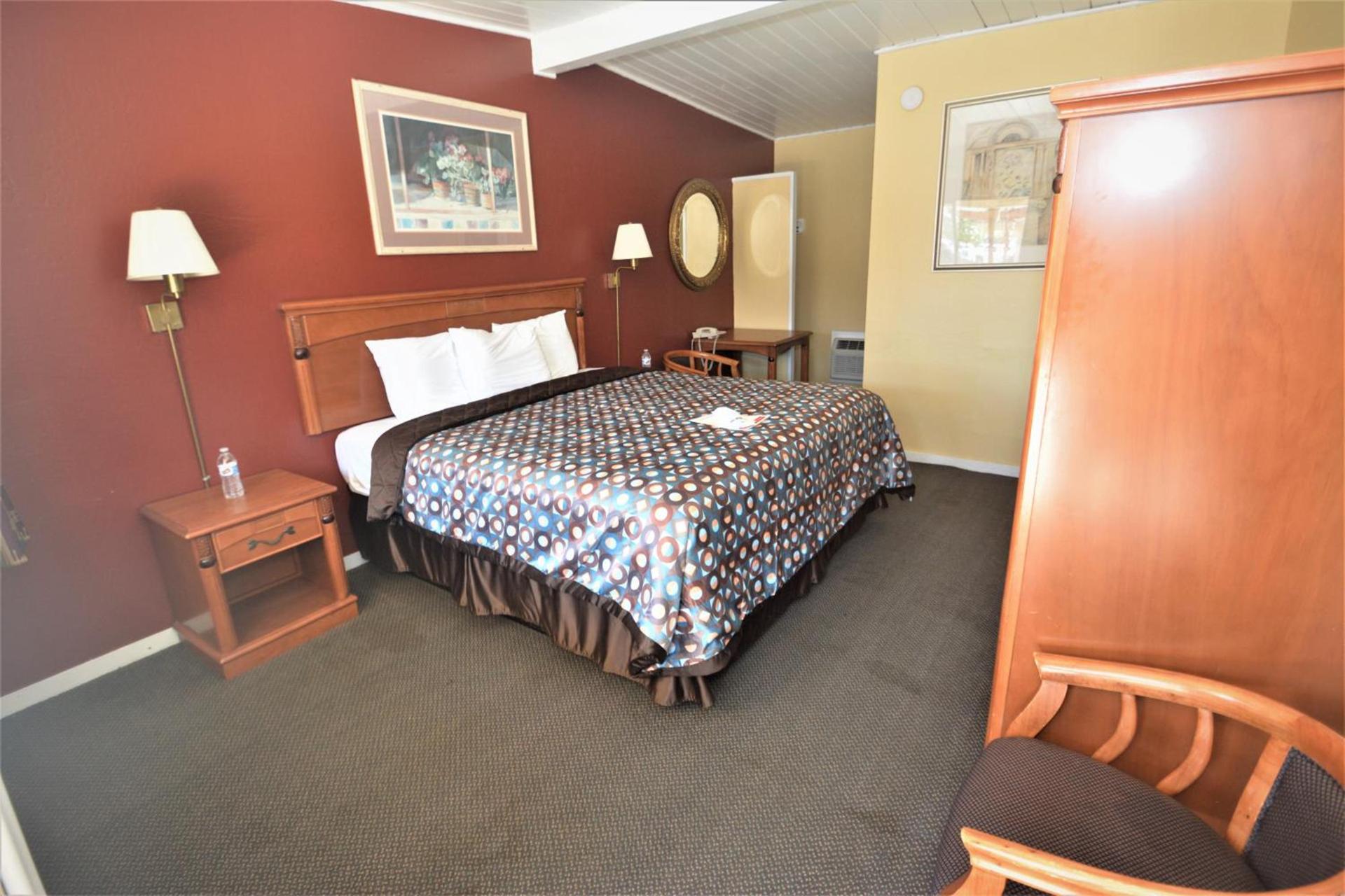 Gateway Inn photo 13