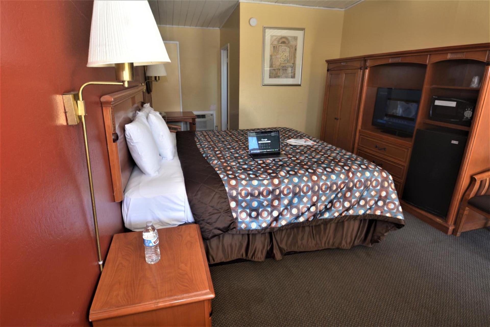 Gateway Inn photo 12