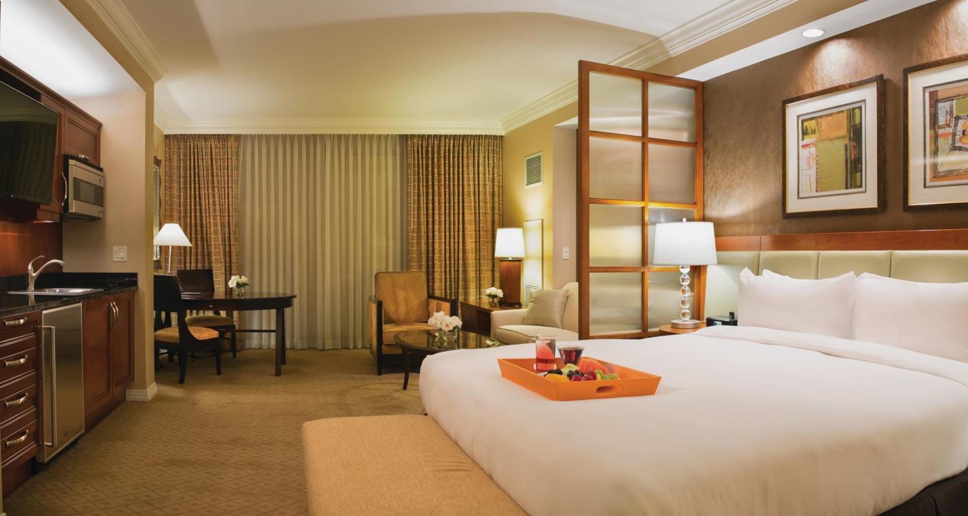 The Signature at MGM Grand - All Suites photo 10