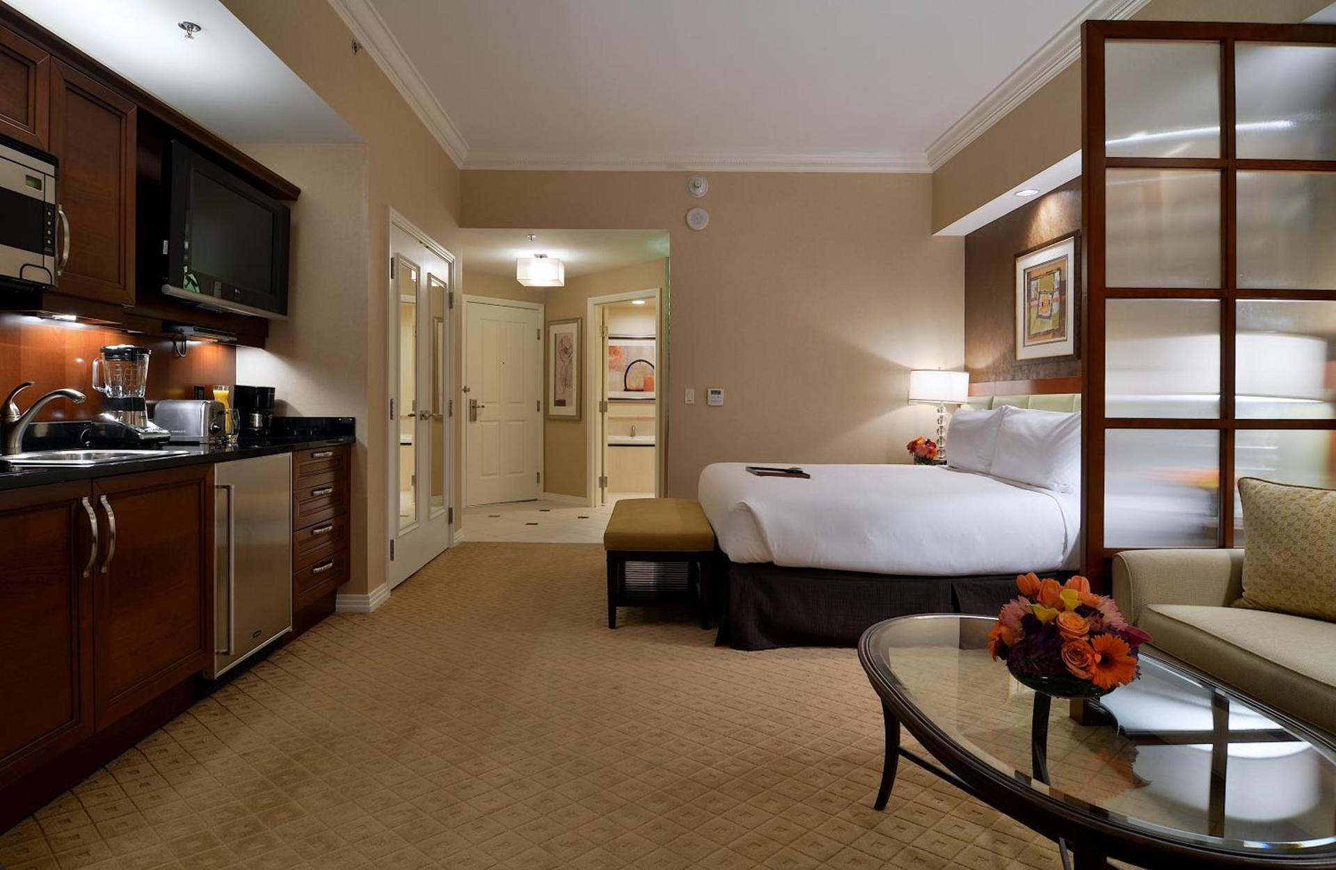 The Signature at MGM Grand - All Suites photo 13