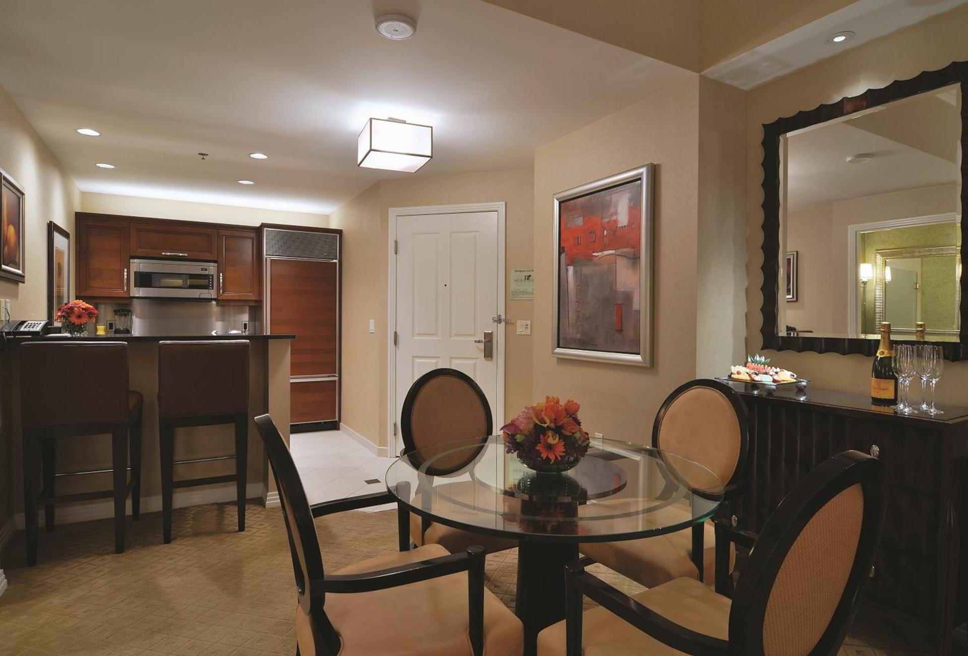 The Signature at MGM Grand - All Suites photo 20