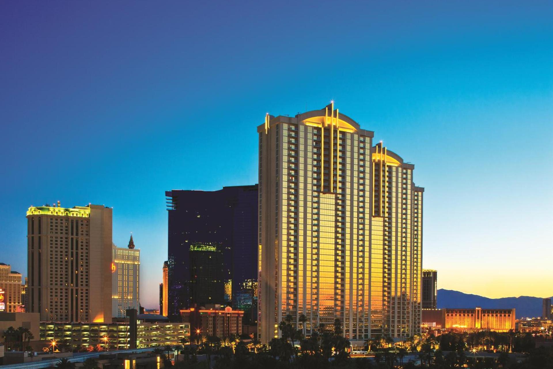 The Signature at MGM Grand - All Suites photo 40