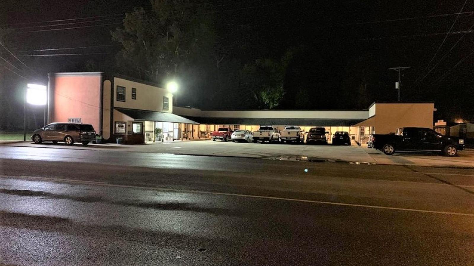 Relax Inn Motel Kountze photo 2