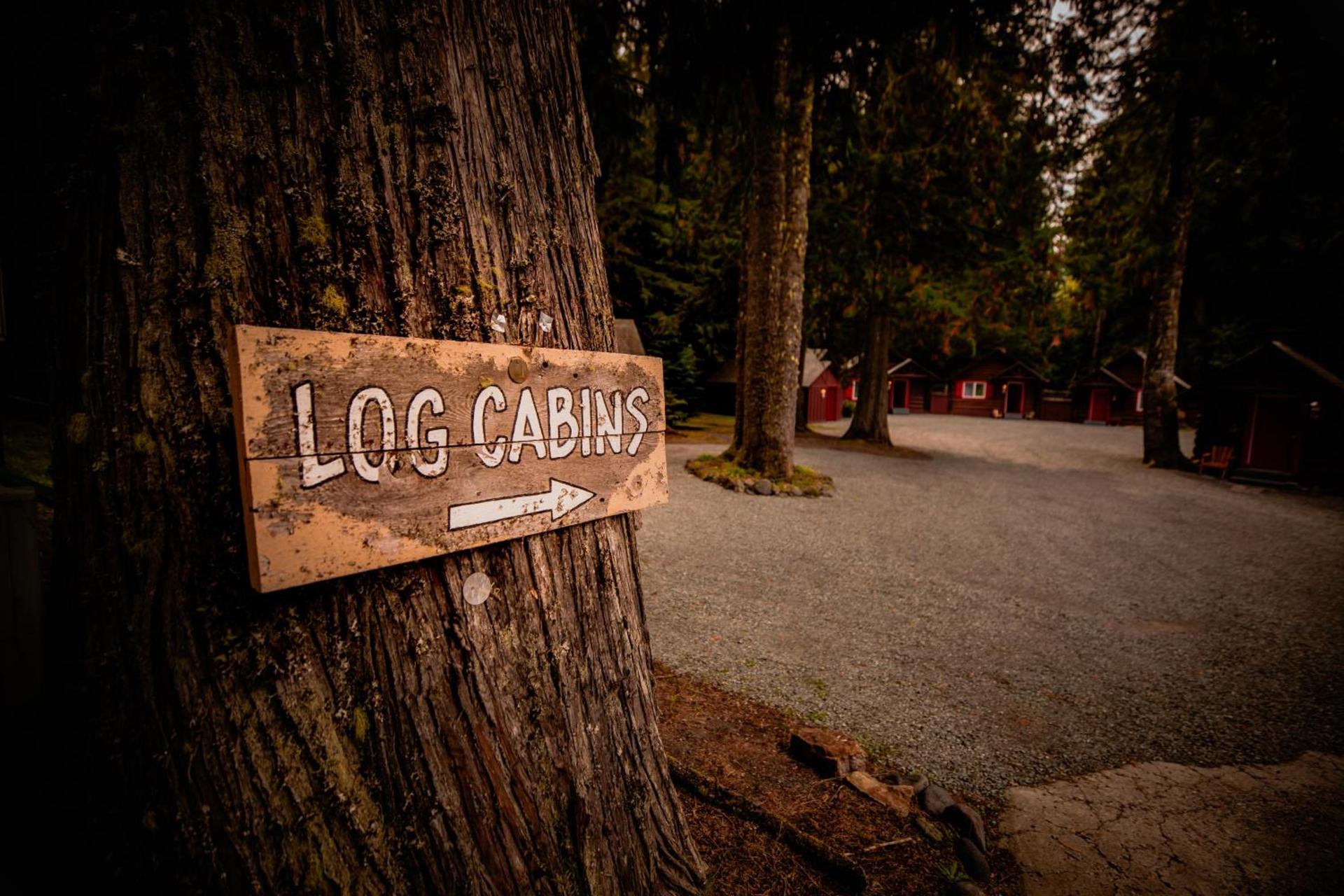 Gateway Inn & Cabins photo 39