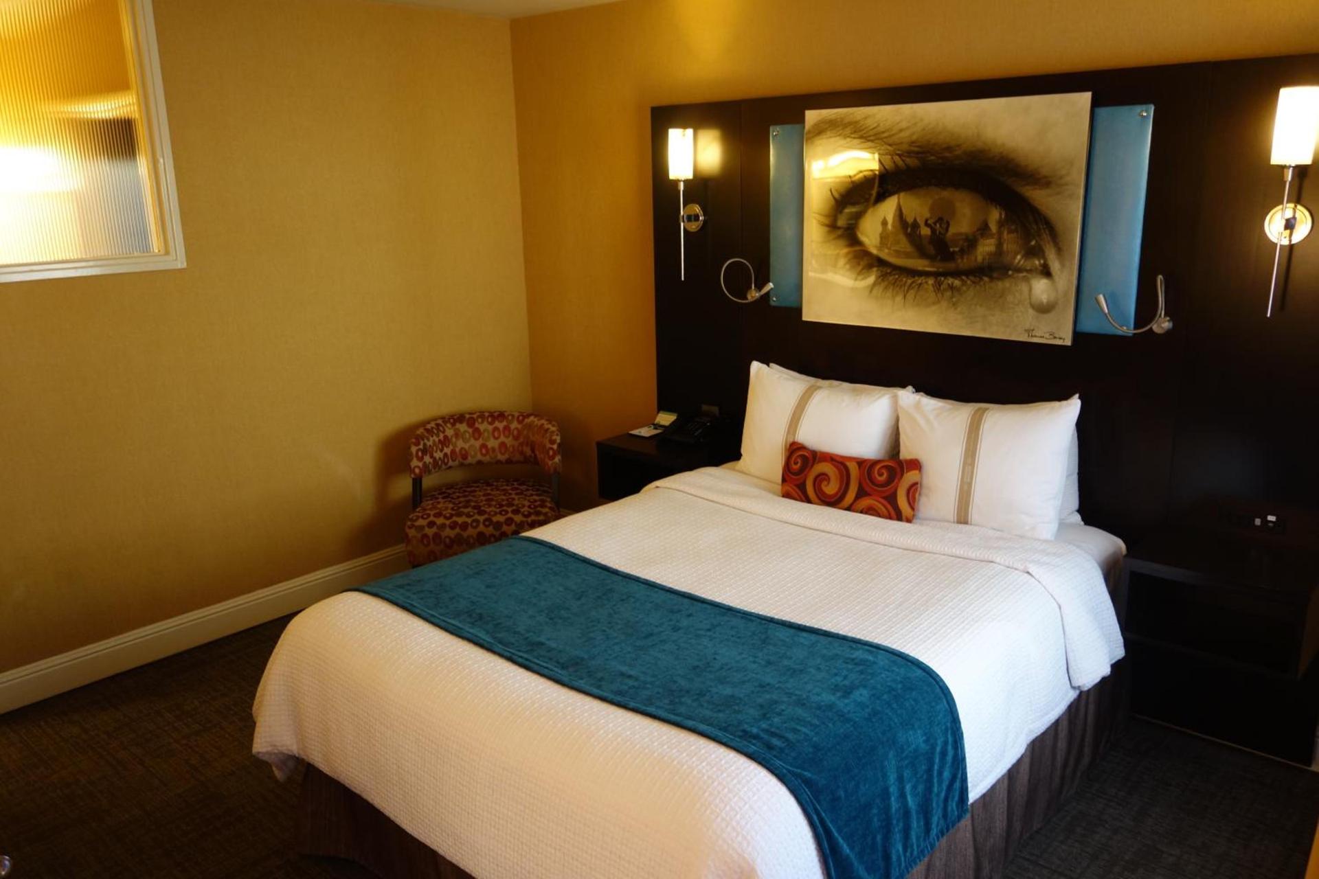 The Dylan Hotel at SFO photo 21