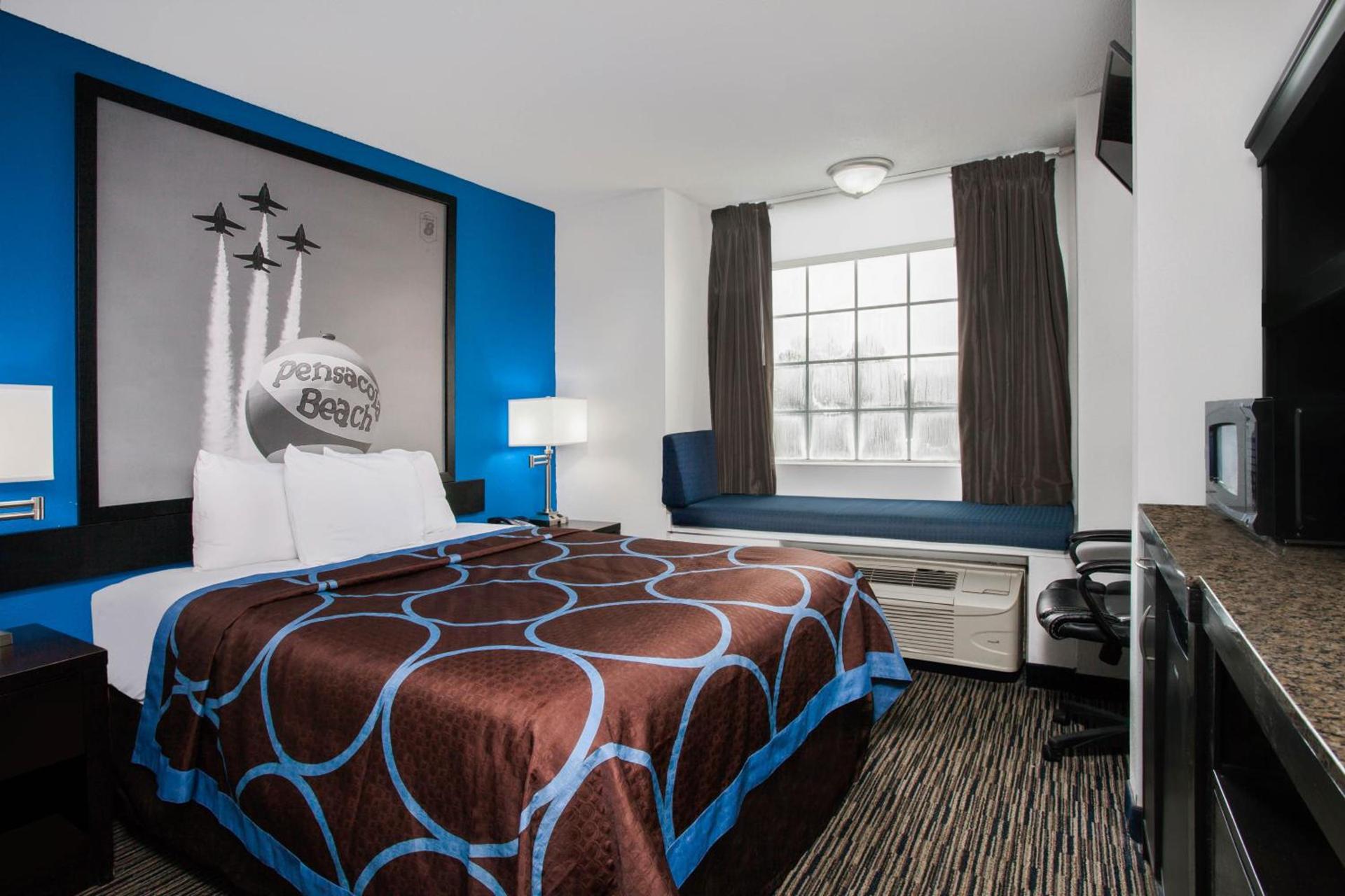 Super 8 by Wyndham Pensacola photo 28