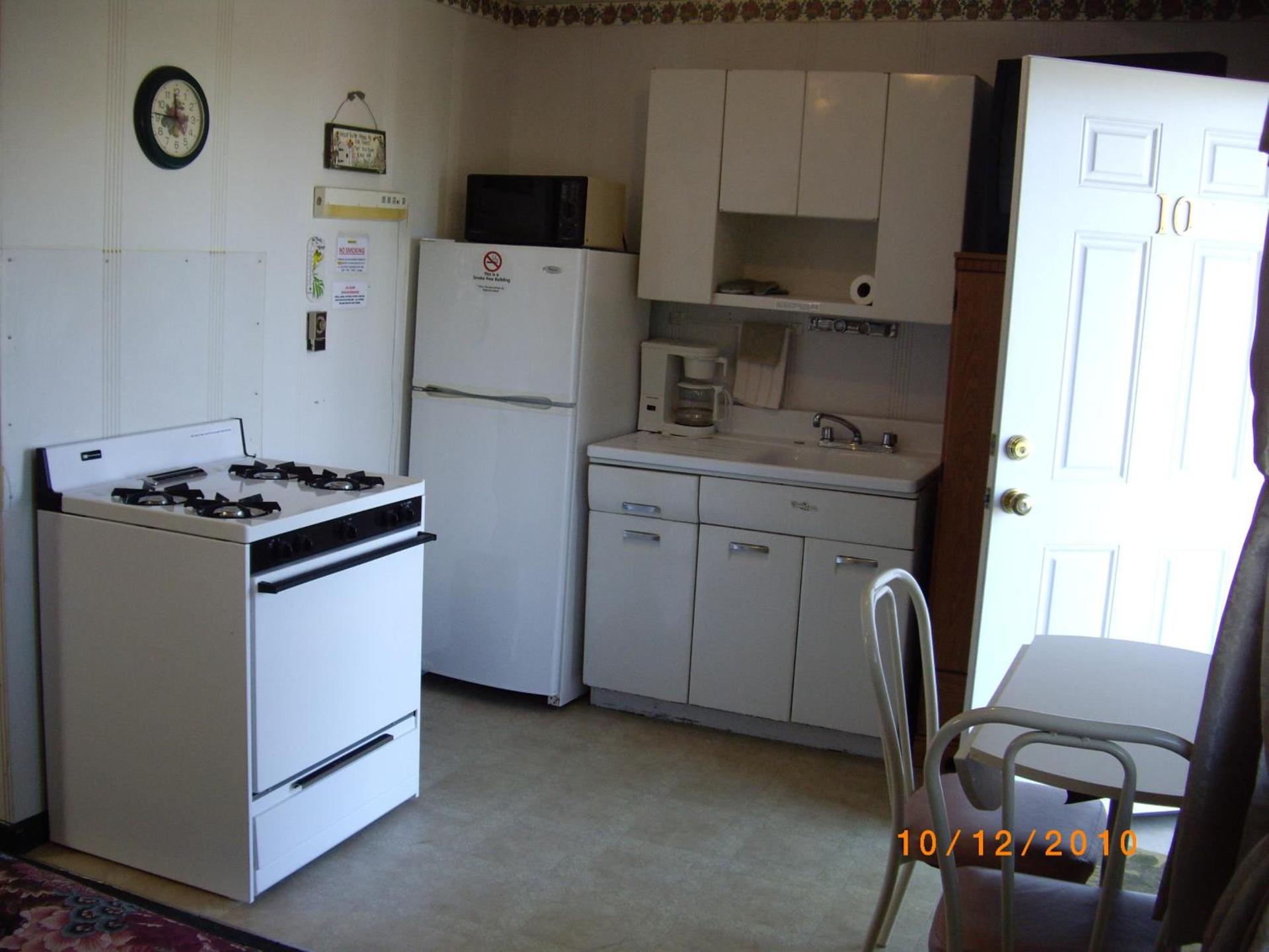 Lakeview Motel & Apartments photo 8
