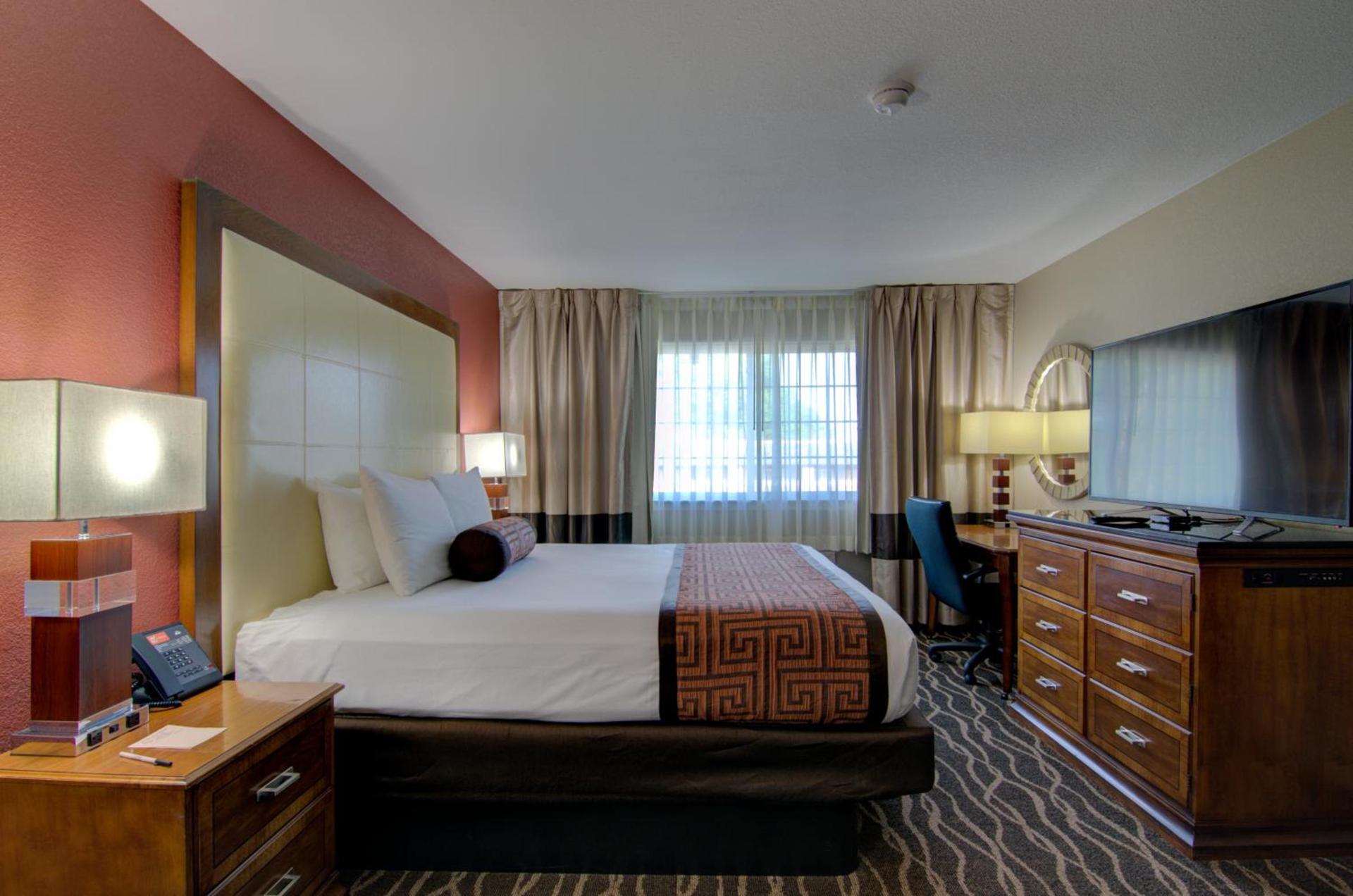 Westbridge Inn and Suites photo 22
