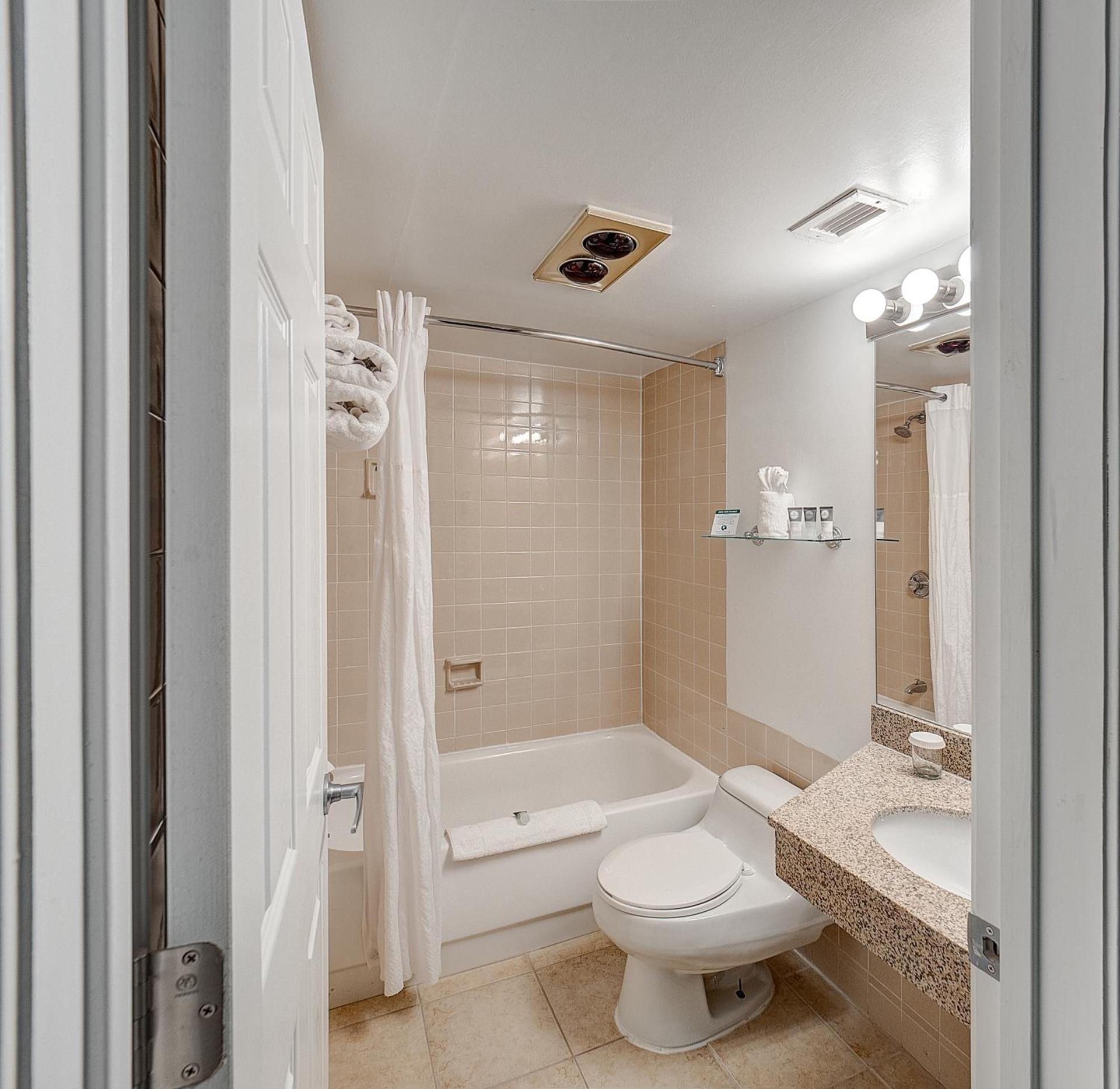 Red Lion Inn & Suites Urbana photo 38