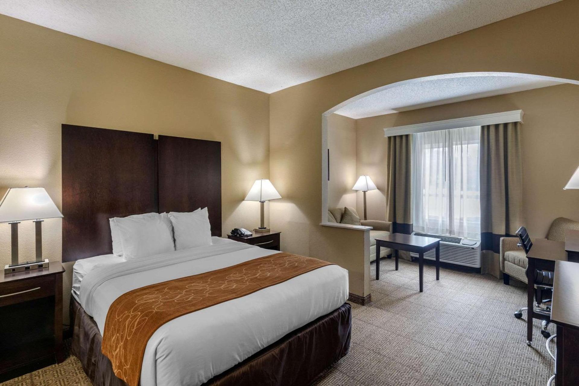 Comfort Suites The Colony - Plano West photo 31