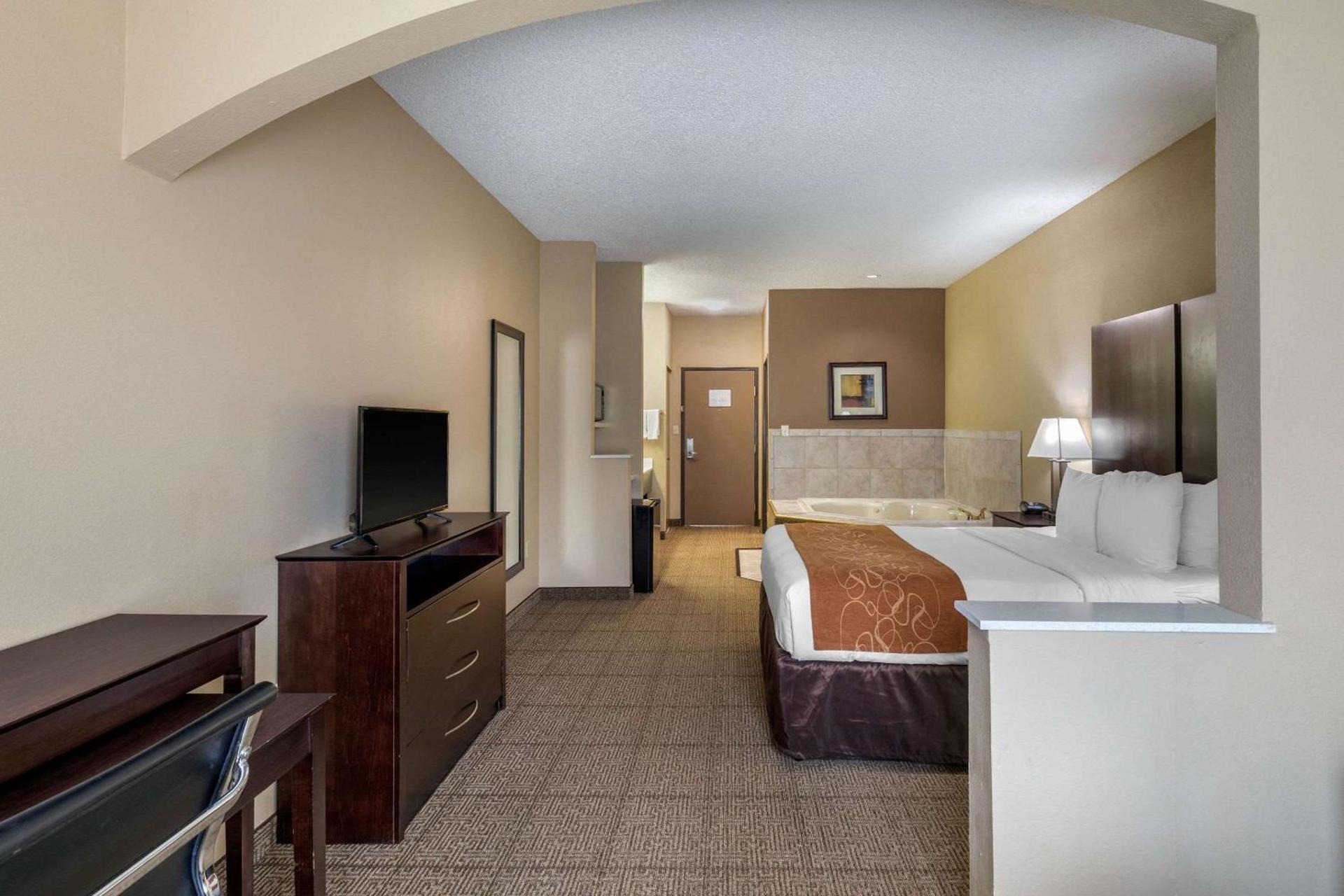 Comfort Suites The Colony - Plano West photo 17
