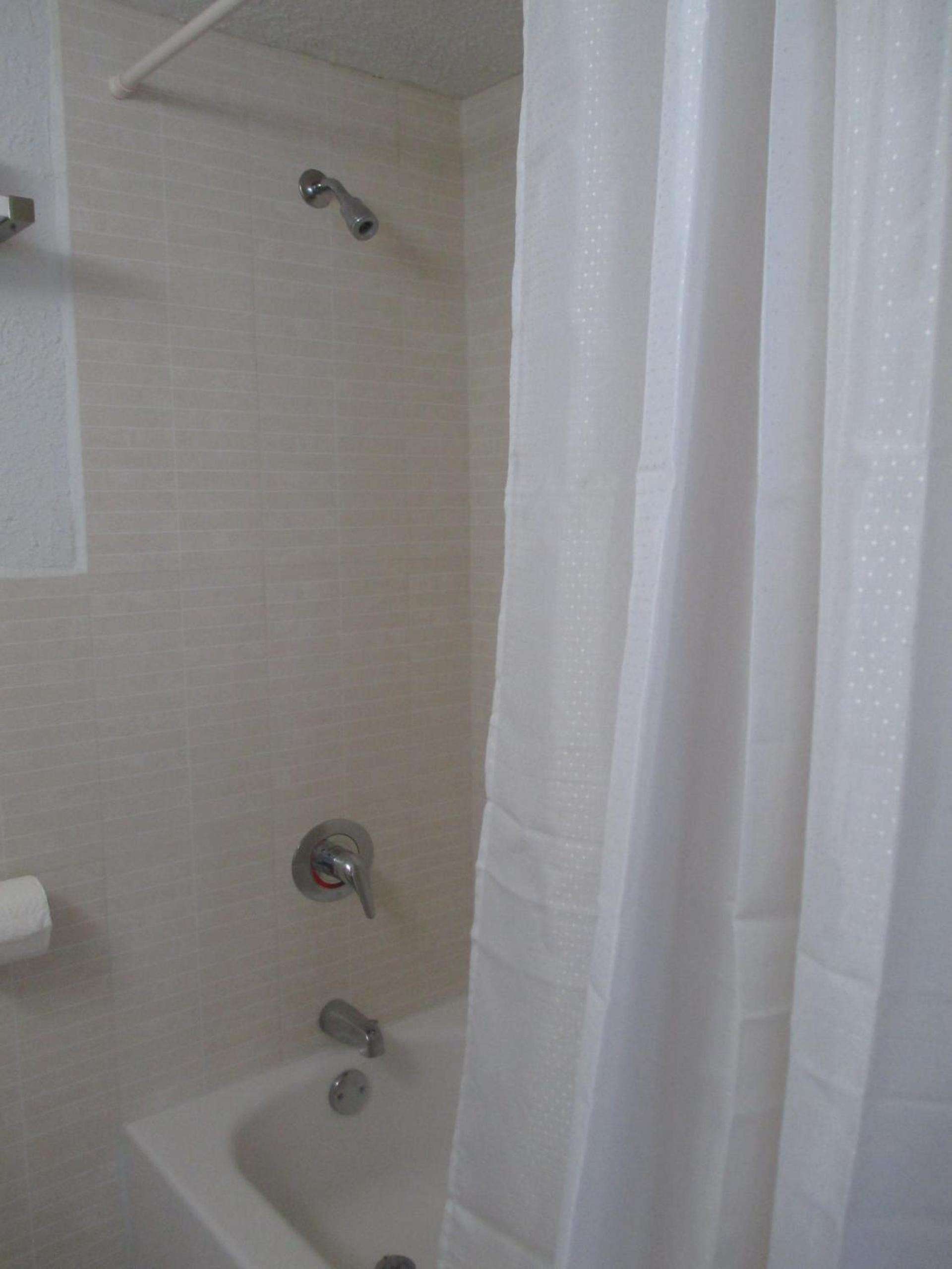 Shalimar Motel photo 18