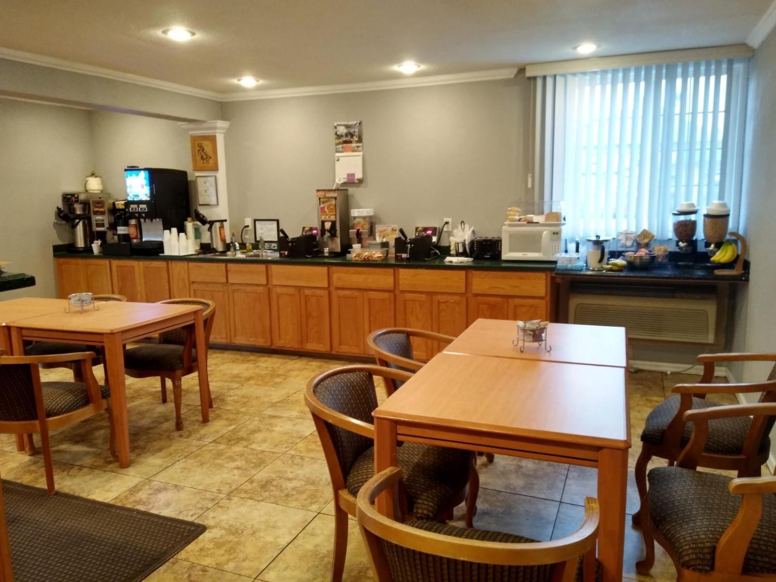 Americas Best Value Inn - Pendleton photo 13