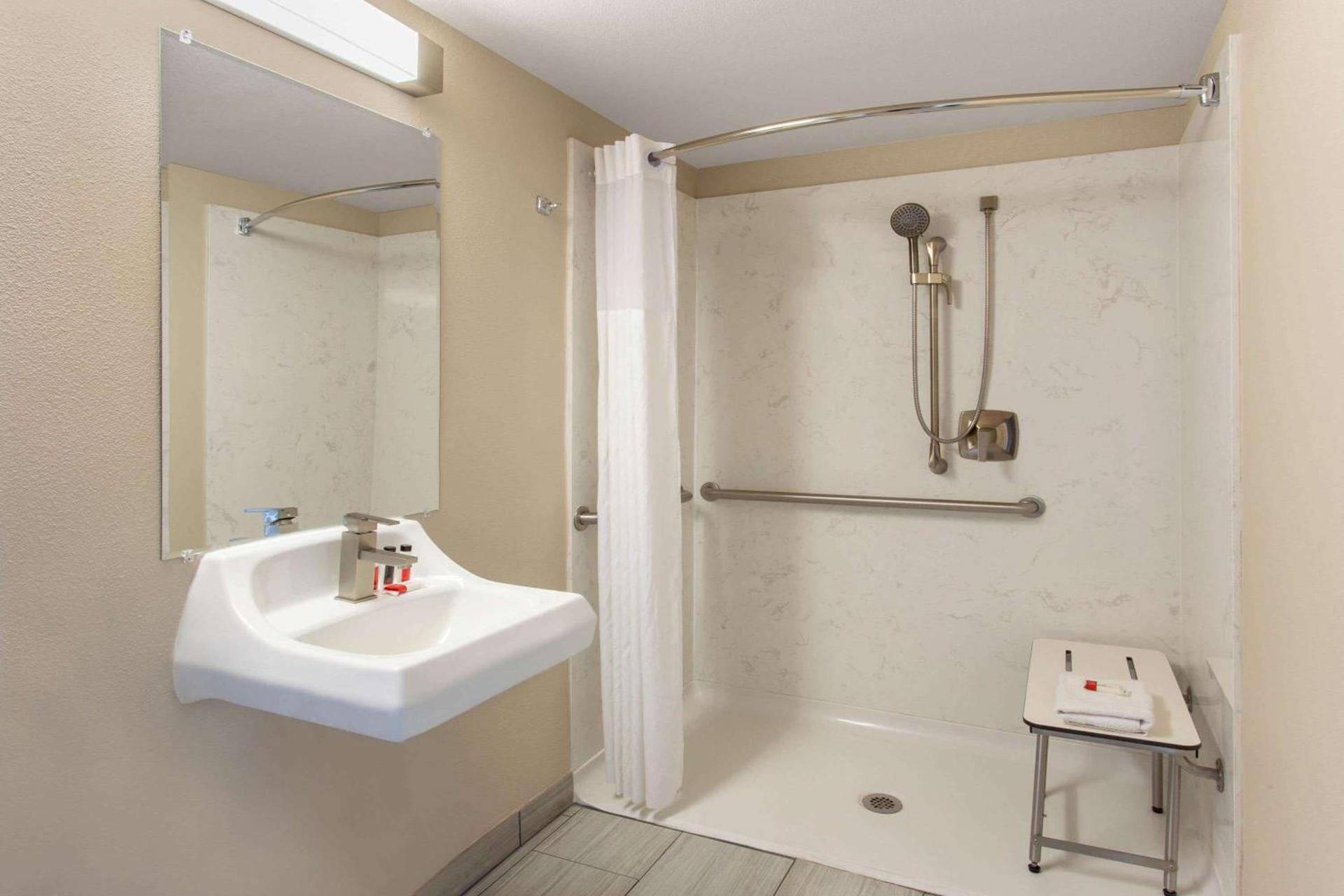 Days Inn Merced / Yosemite Area photo 9