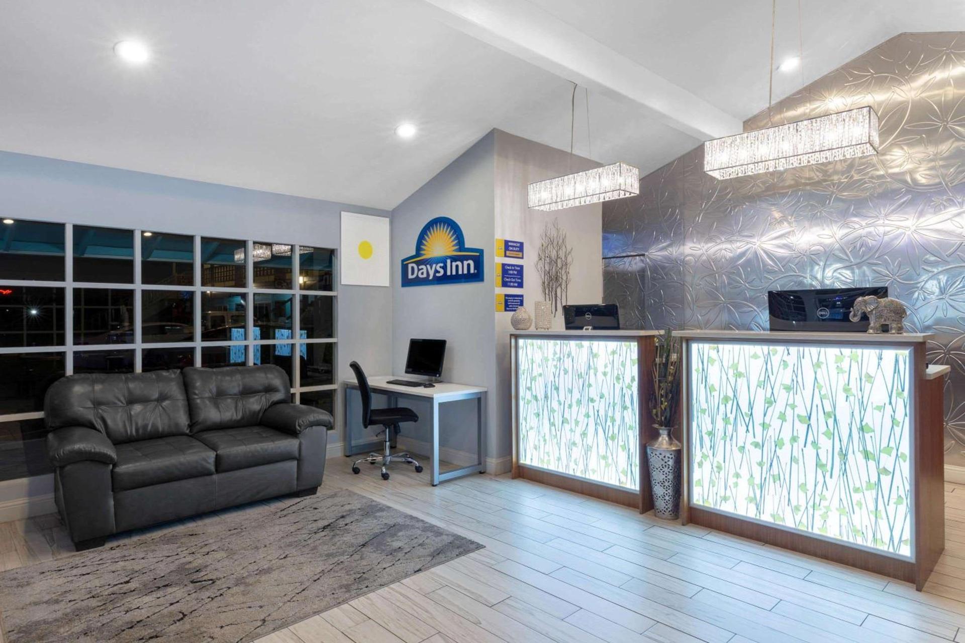 Rosewood Inn & Suites photo 25