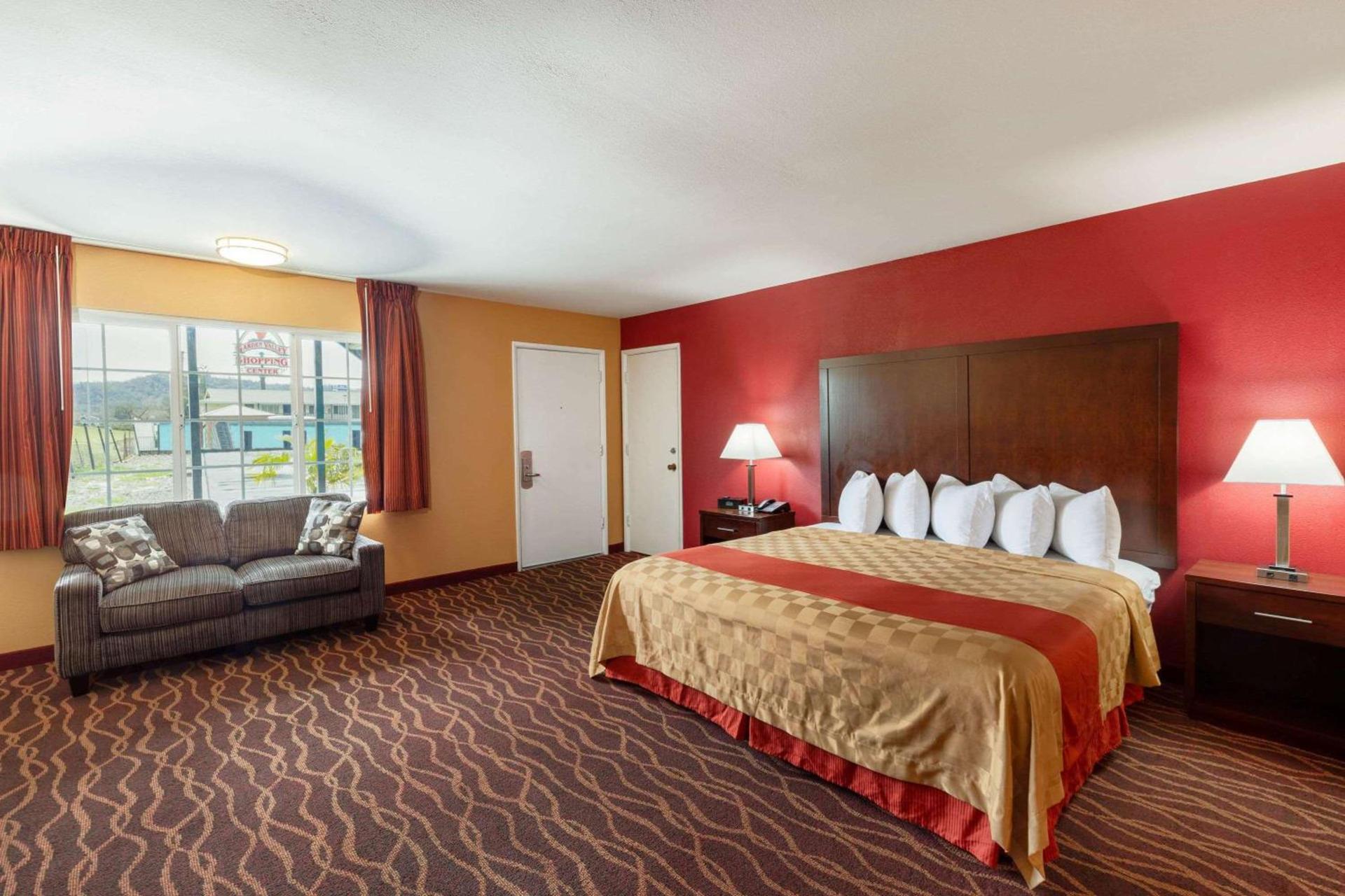 Rosewood Inn & Suites photo 21