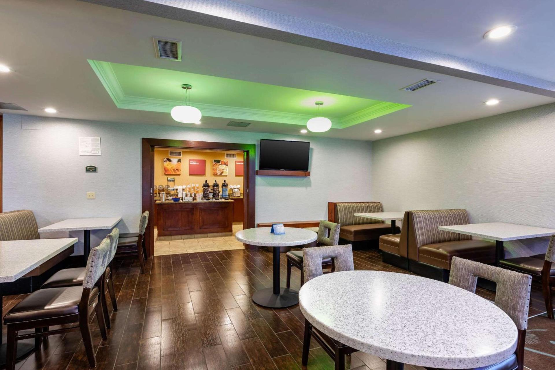 Comfort Inn Anaheim Resort photo 26
