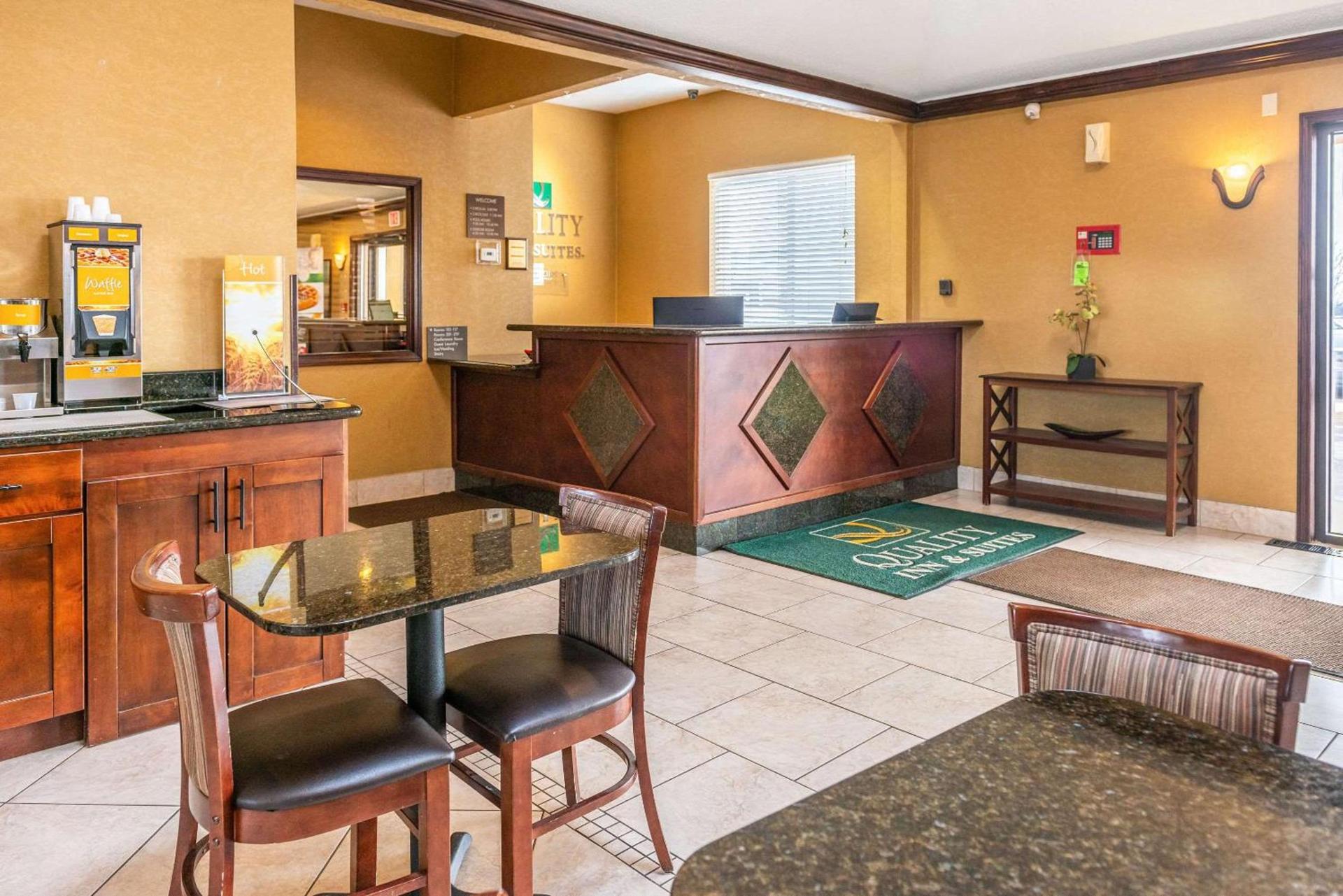 Quality Inn & Suites Seville photo 37