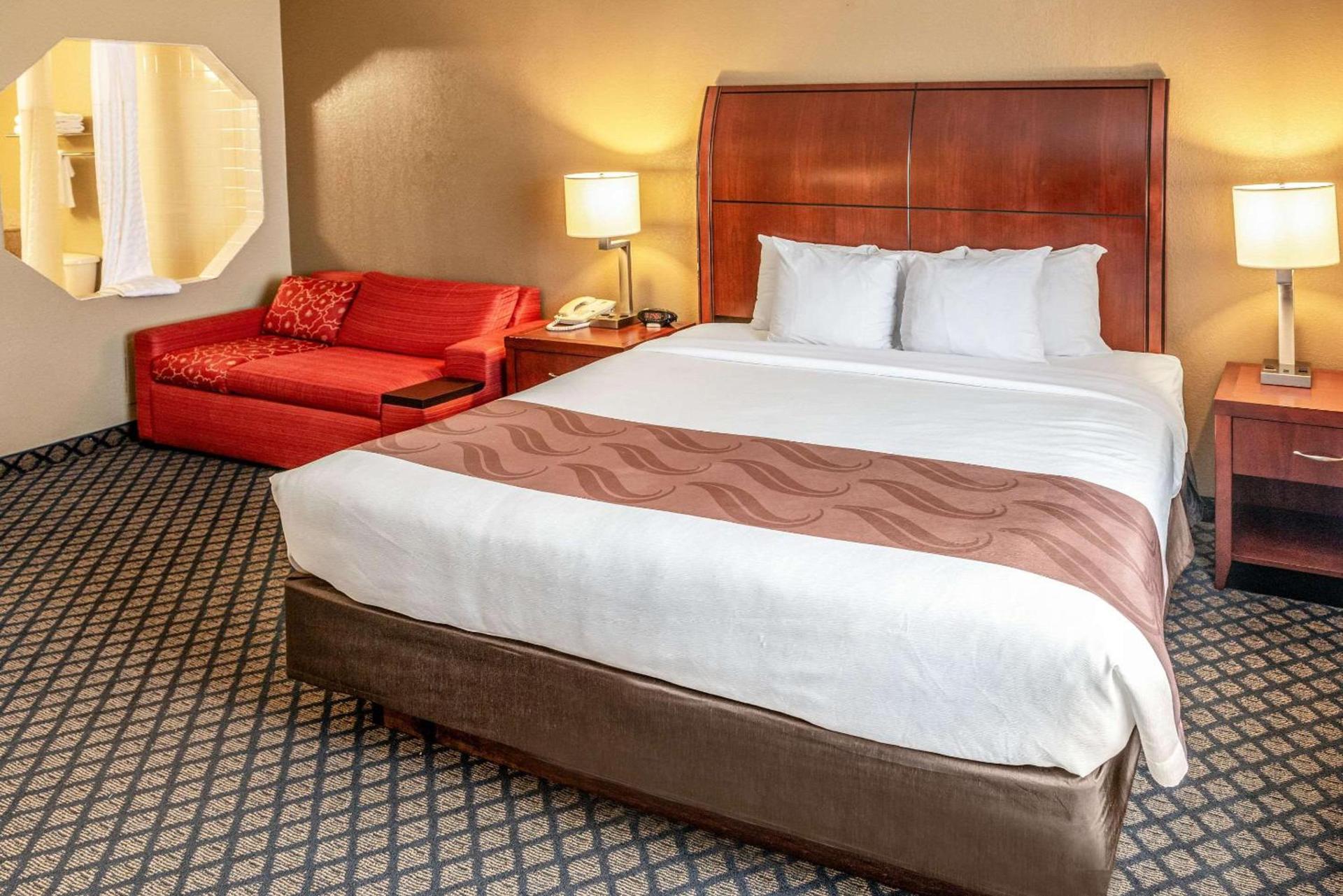 Quality Inn & Suites Seville photo 34