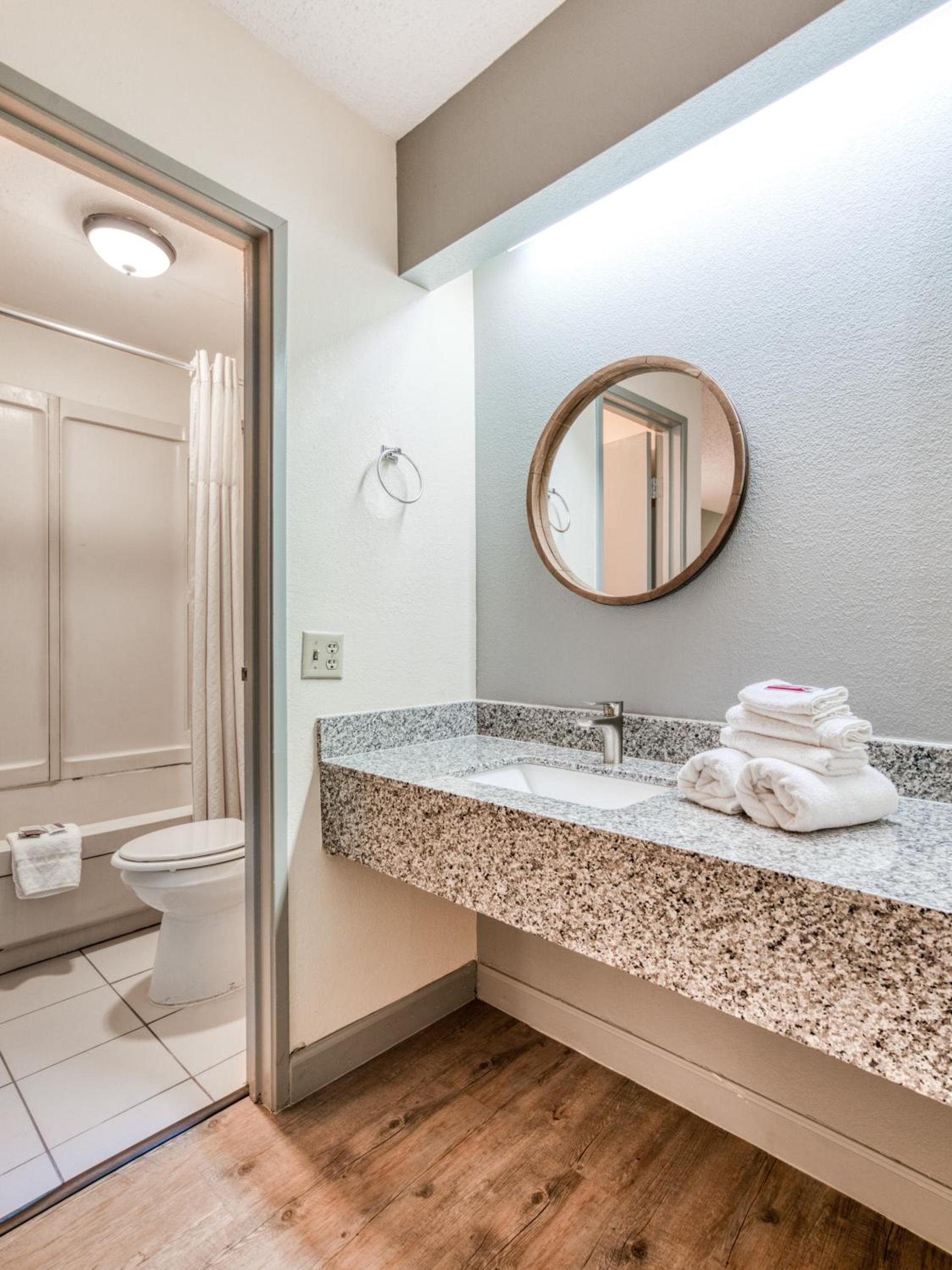 Dallas Love Field Inn photo 9