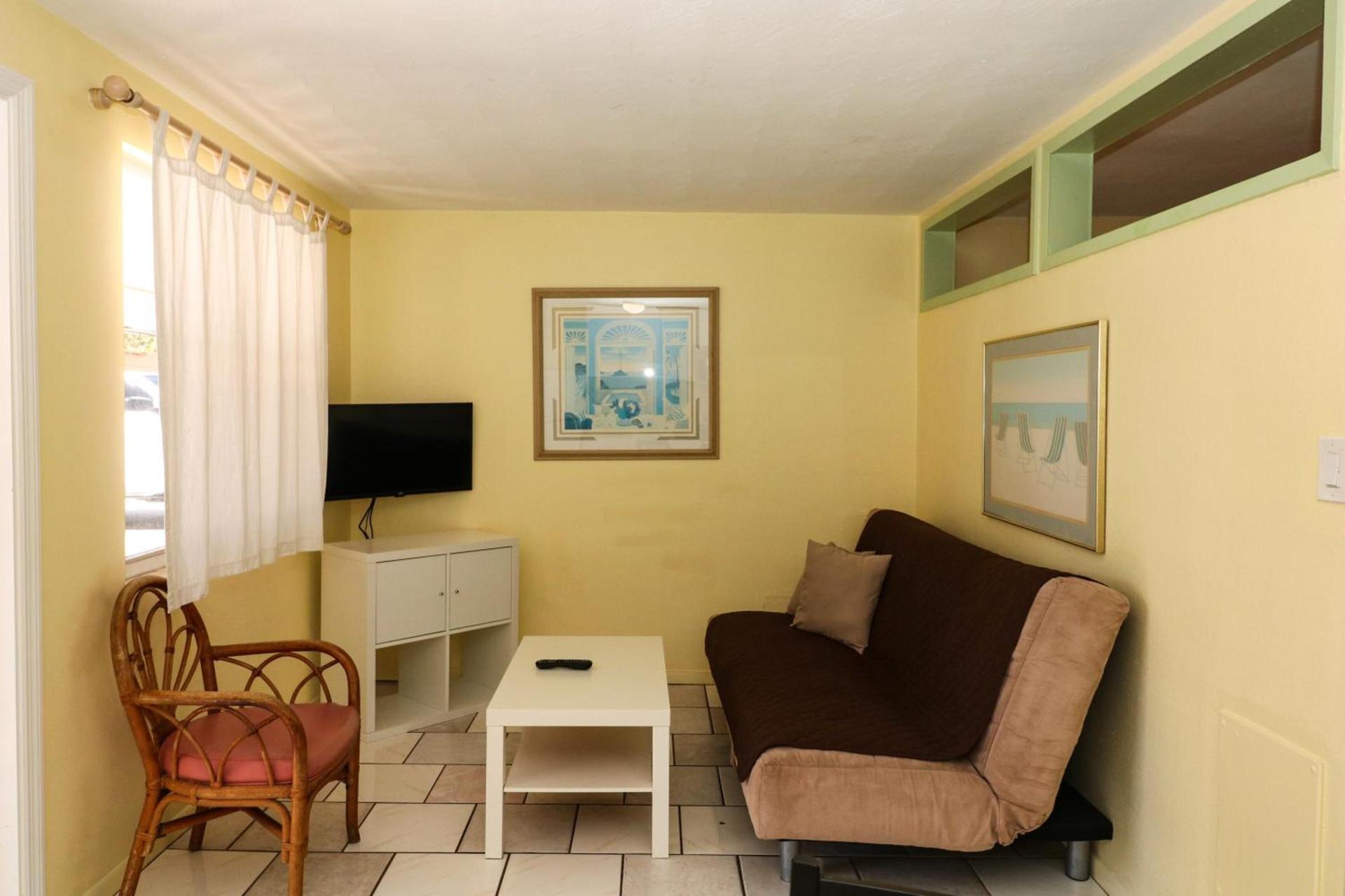 Grove City Motel photo 24