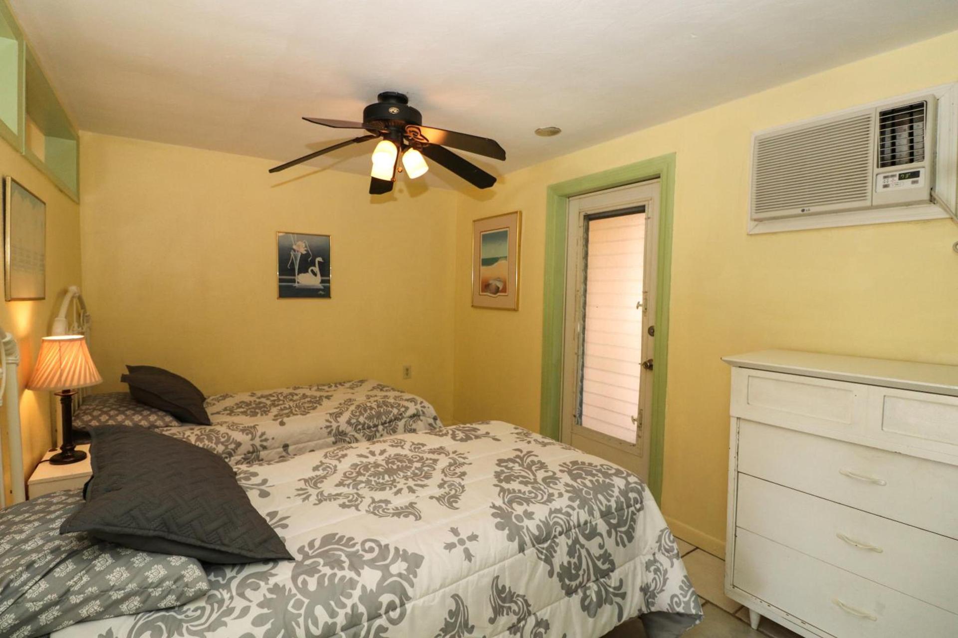Grove City Motel photo 26