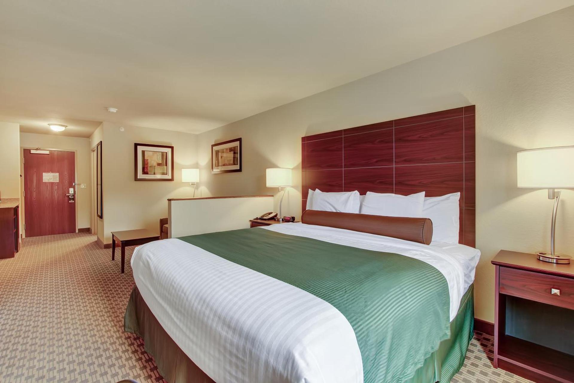 Cobblestone Hotel & Suites - Waynesboro photo 5