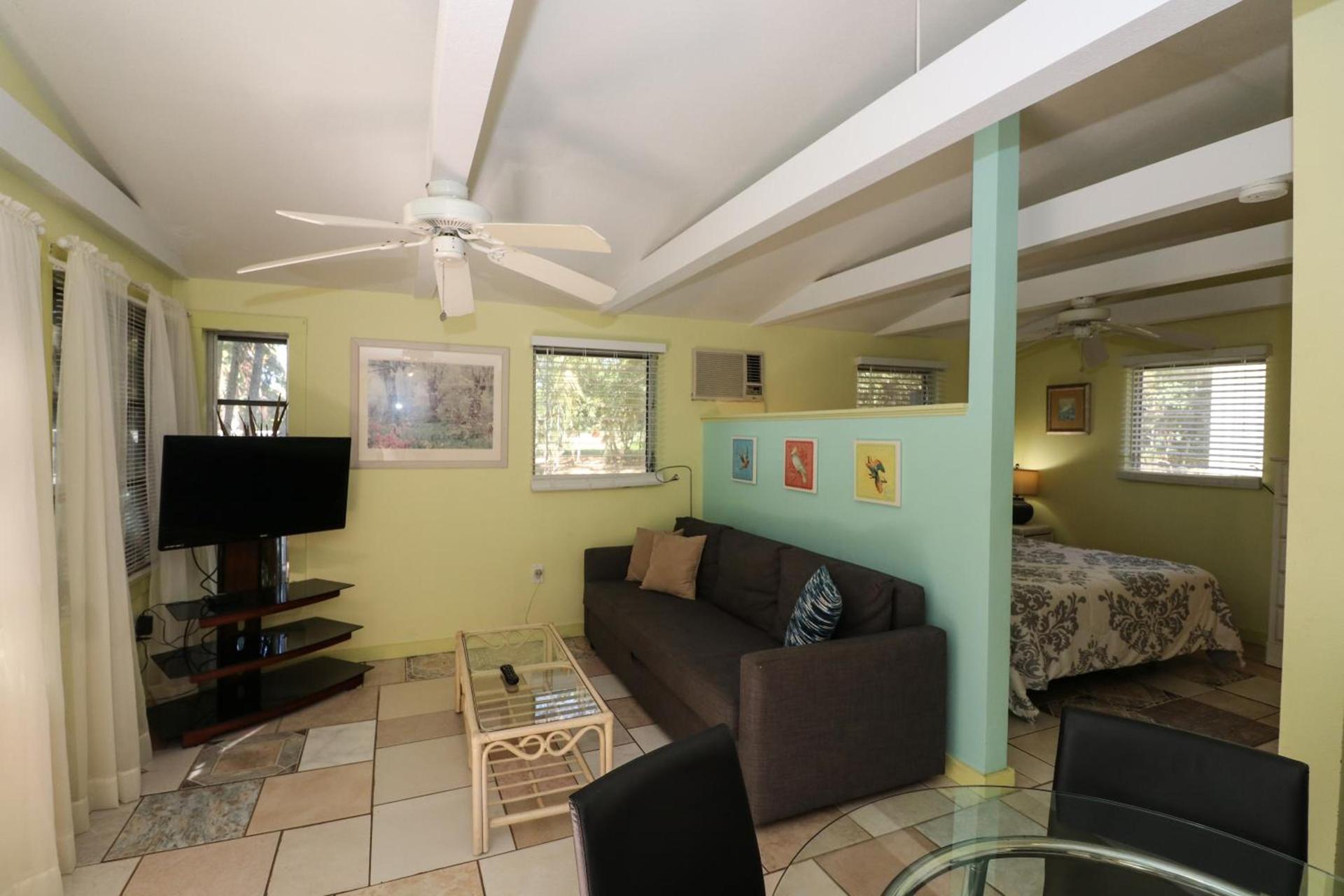 Grove City Motel photo 20