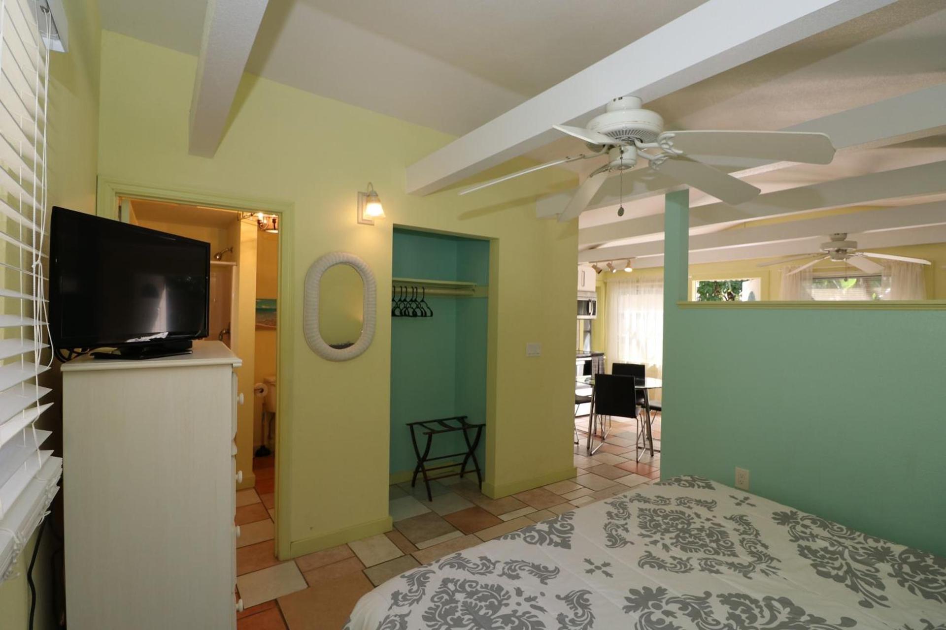 Grove City Motel photo 13