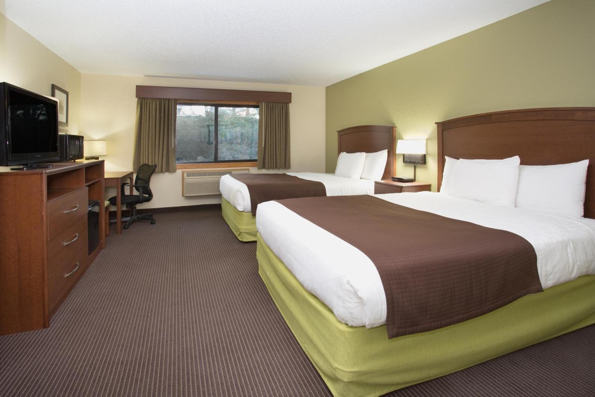 Cobblestone Hotel & Suites - Wisconsin Rapids photo 15
