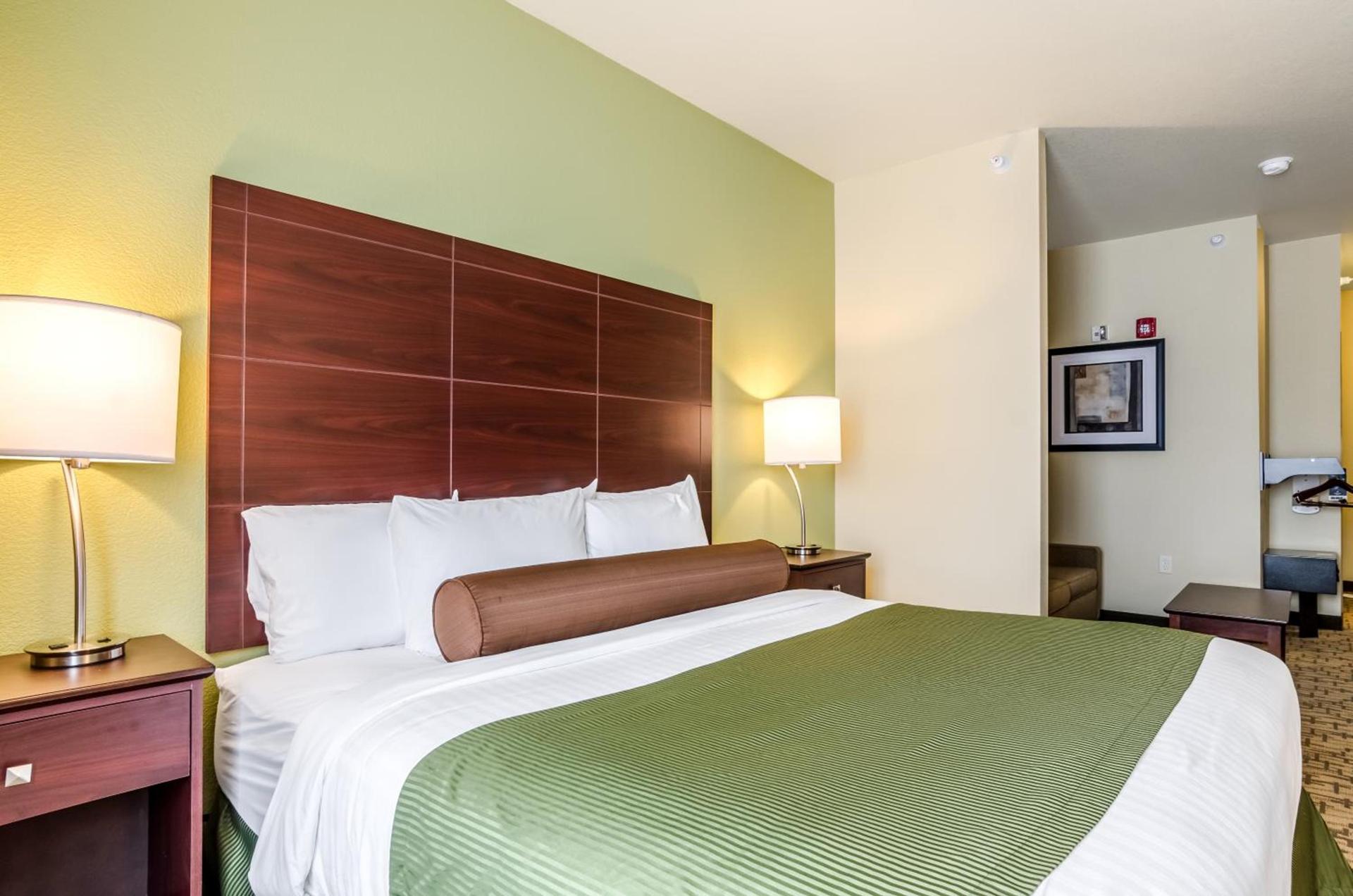Cobblestone Hotel & Suites - McCook photo 28