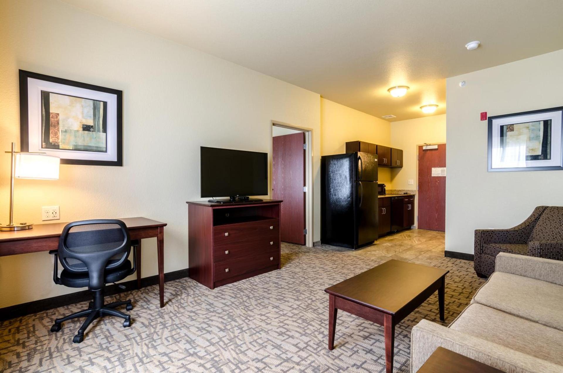 Cobblestone Hotel & Suites - McCook photo 19