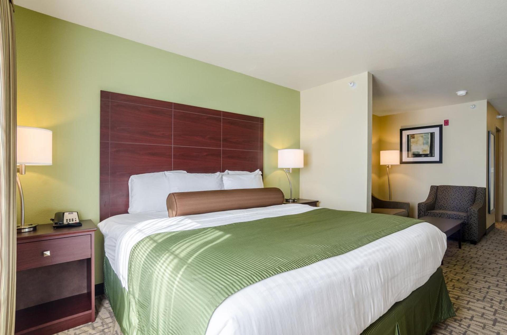 Cobblestone Hotel & Suites - McCook photo 11