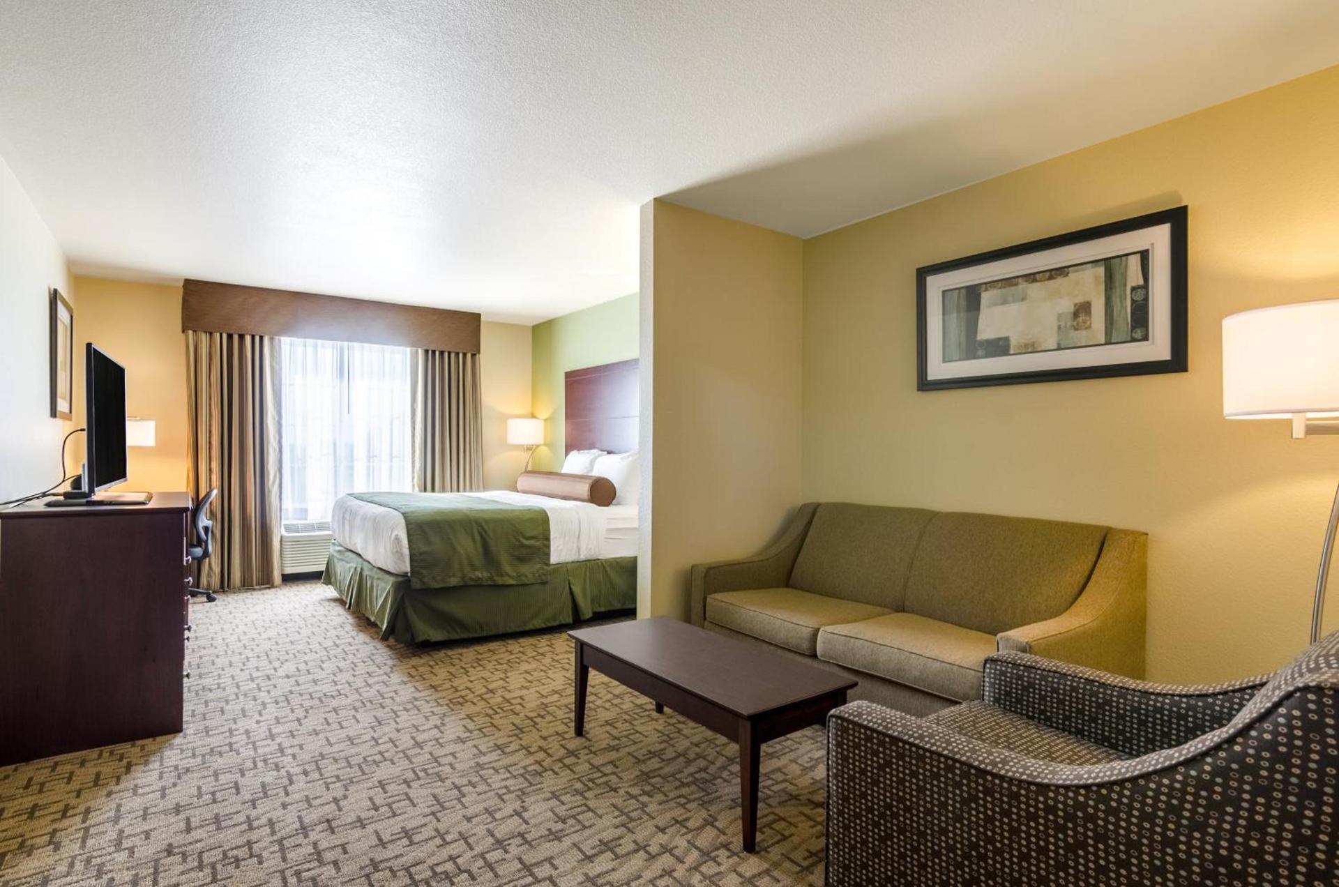 Cobblestone Hotel & Suites - McCook photo 13