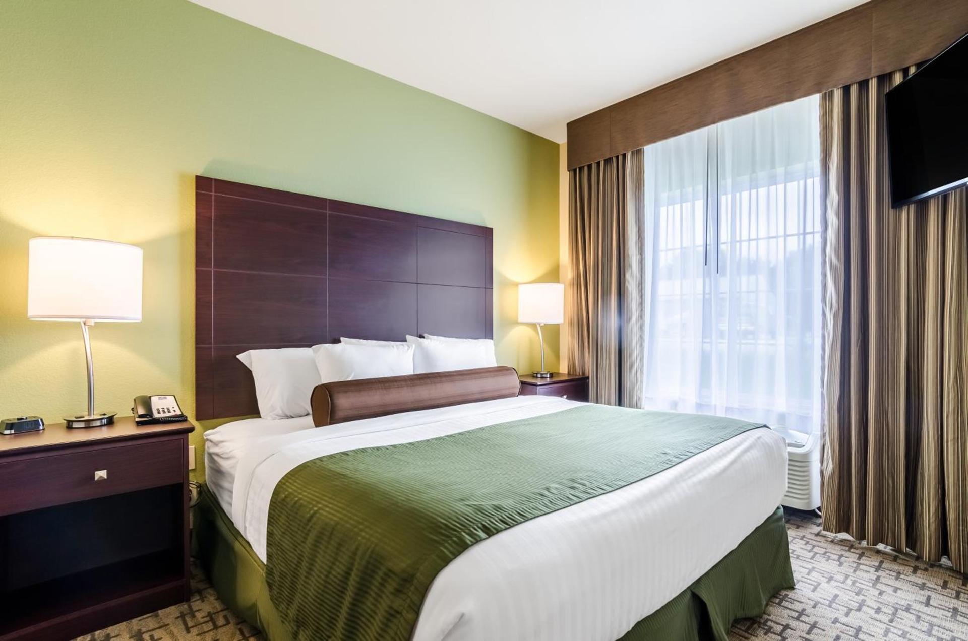 Cobblestone Hotel & Suites - McCook photo 3