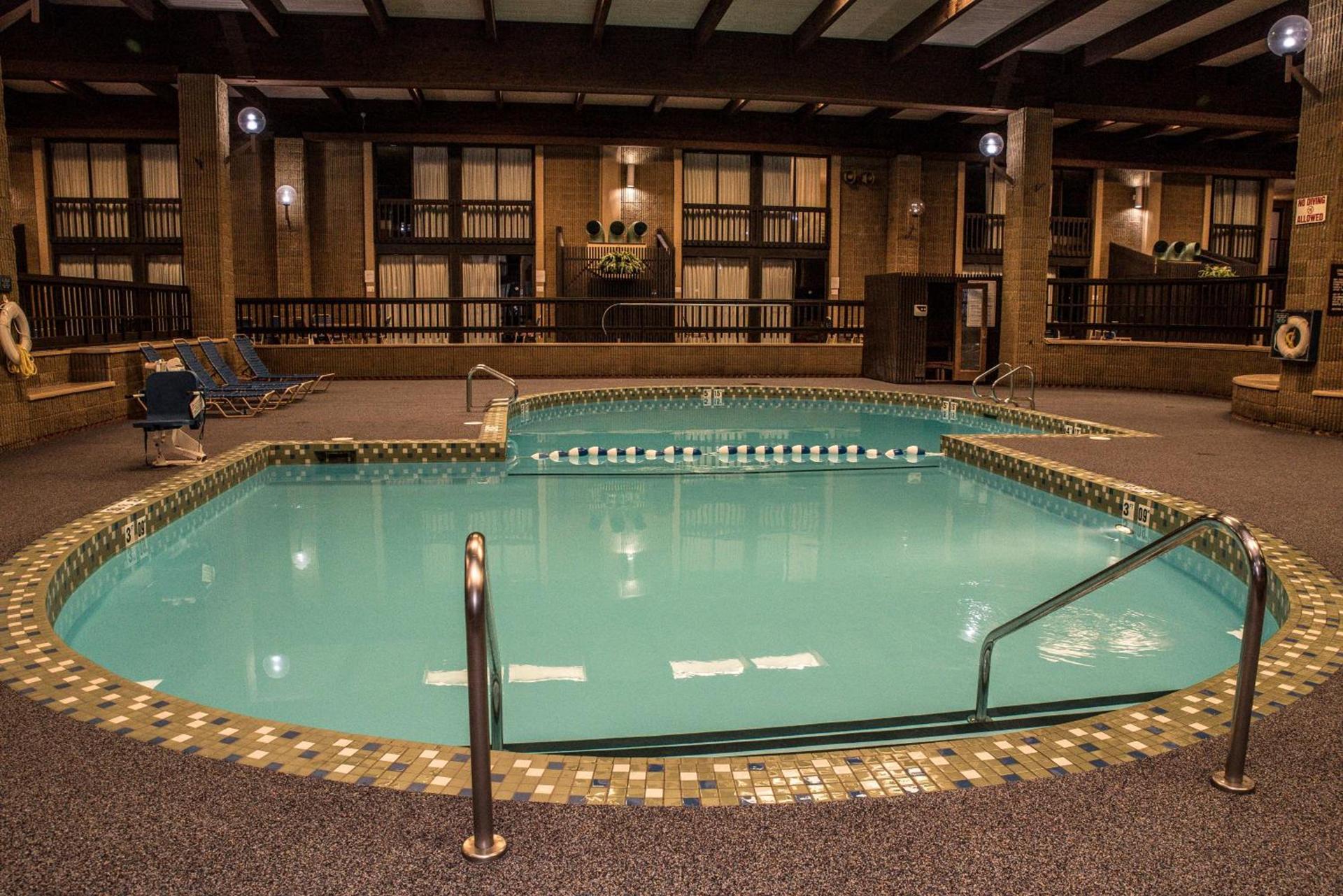Ramada by Wyndham Alpena photo 51