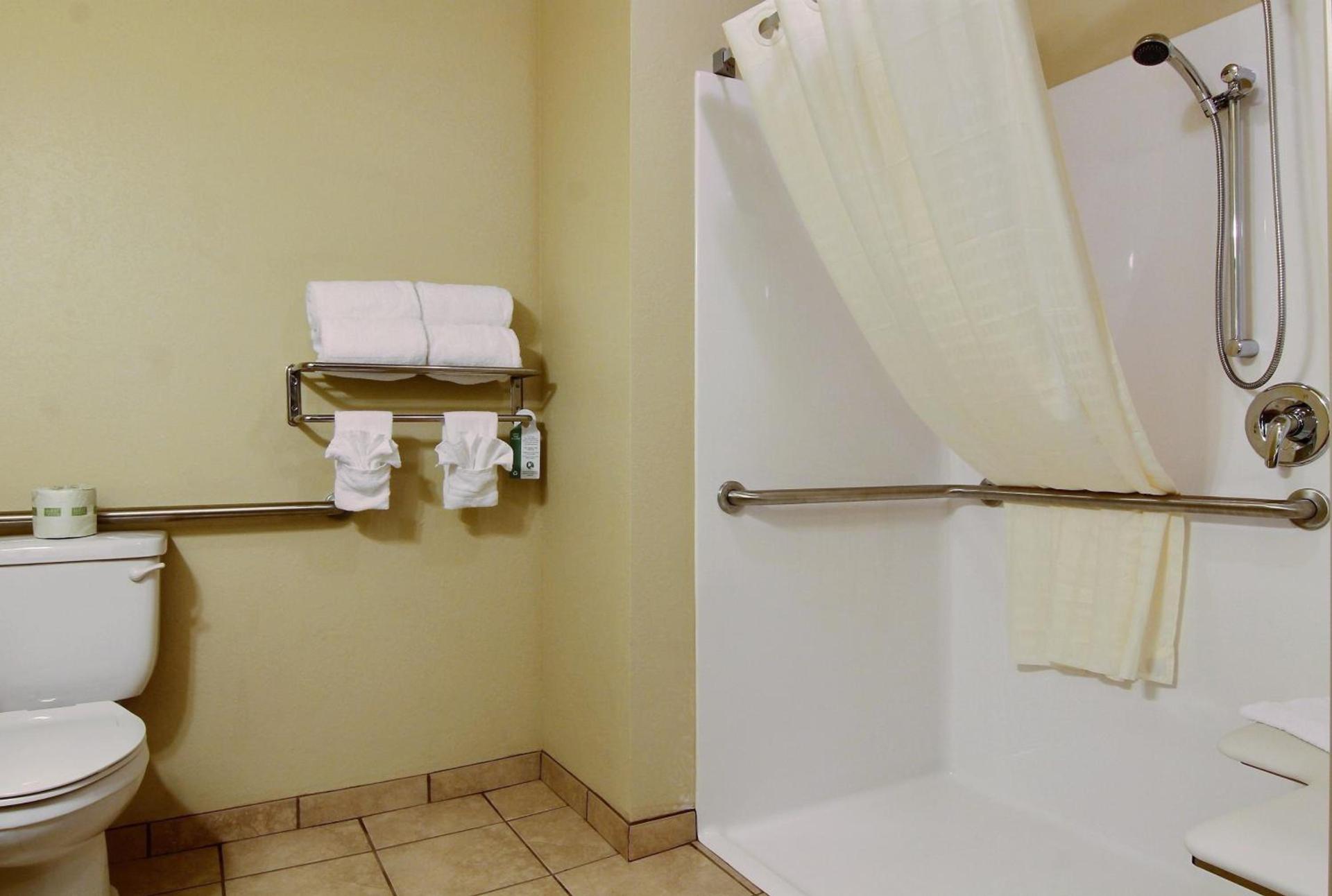 Cobblestone Inn & Suites-Kersey photo 13